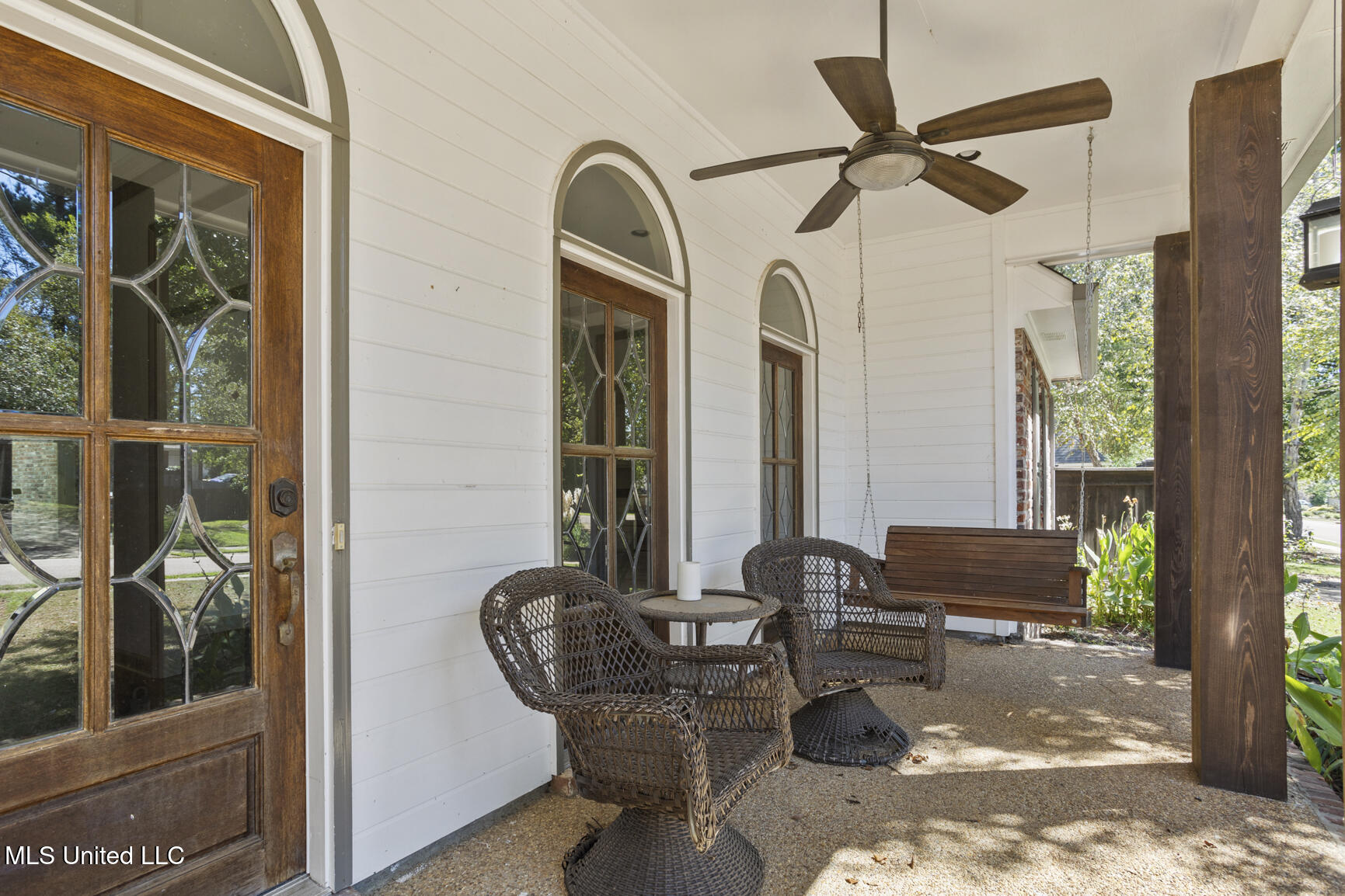 720 Woodgate Drive Property Photo 4