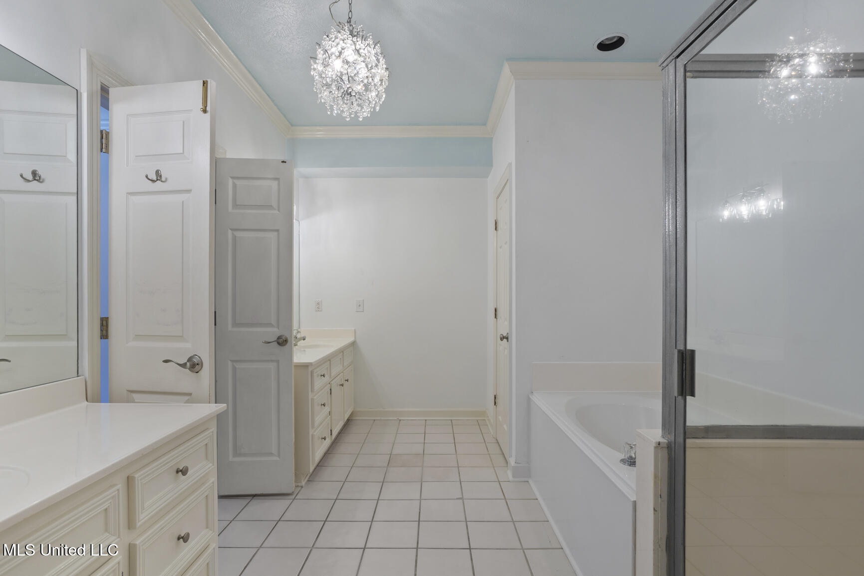 720 Woodgate Drive Property Photo 18