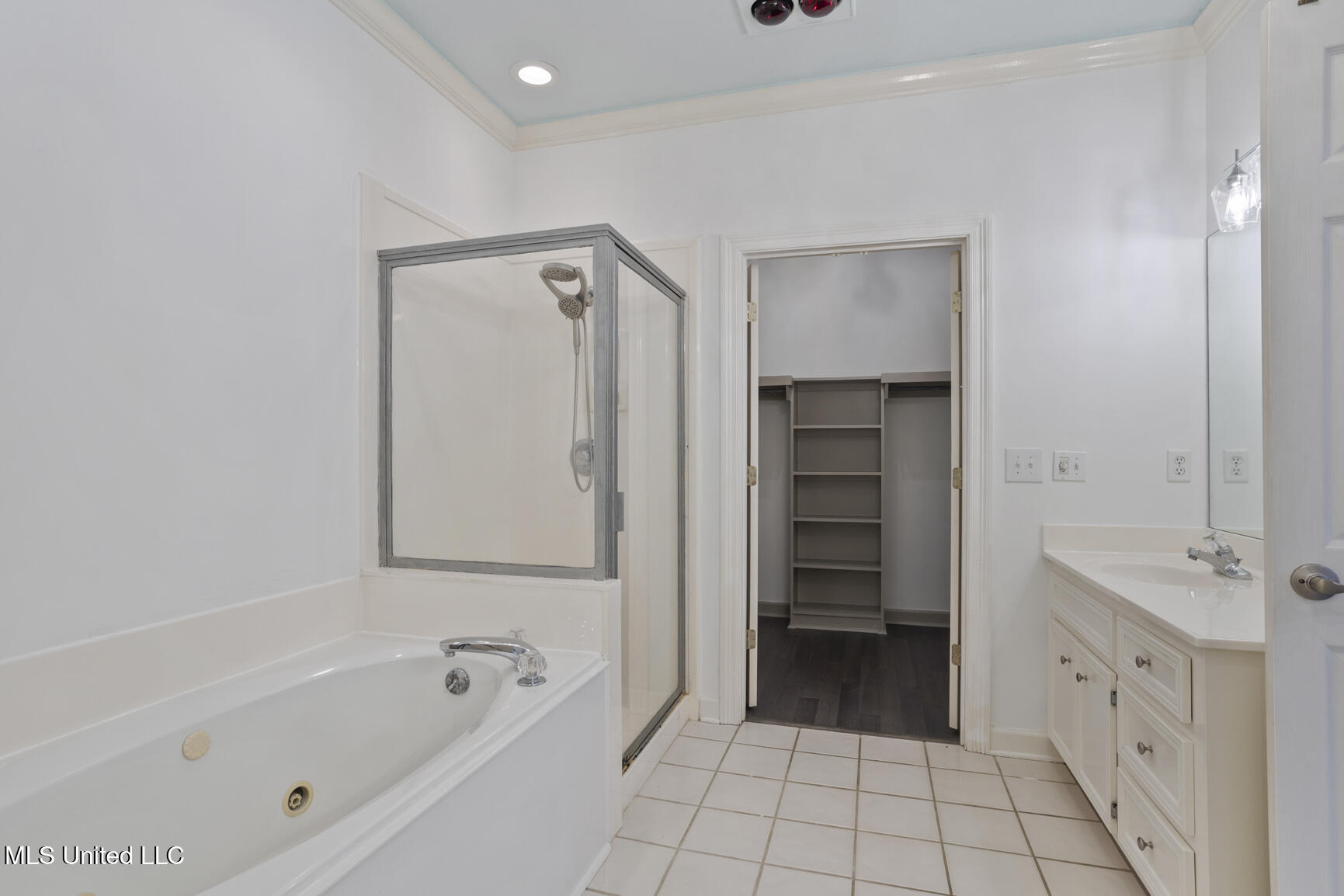 720 Woodgate Drive Property Photo 20