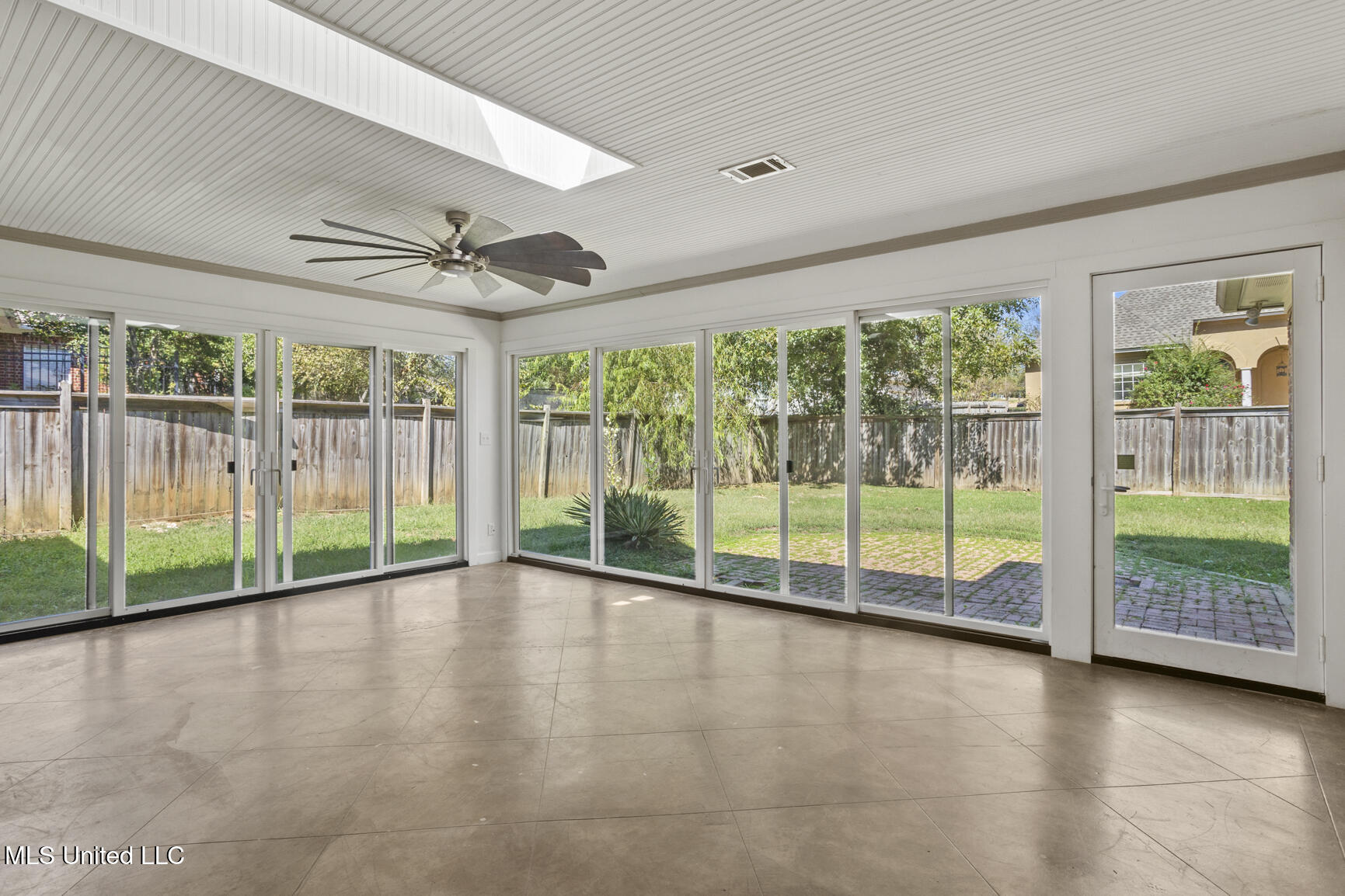 720 Woodgate Drive Property Photo 27