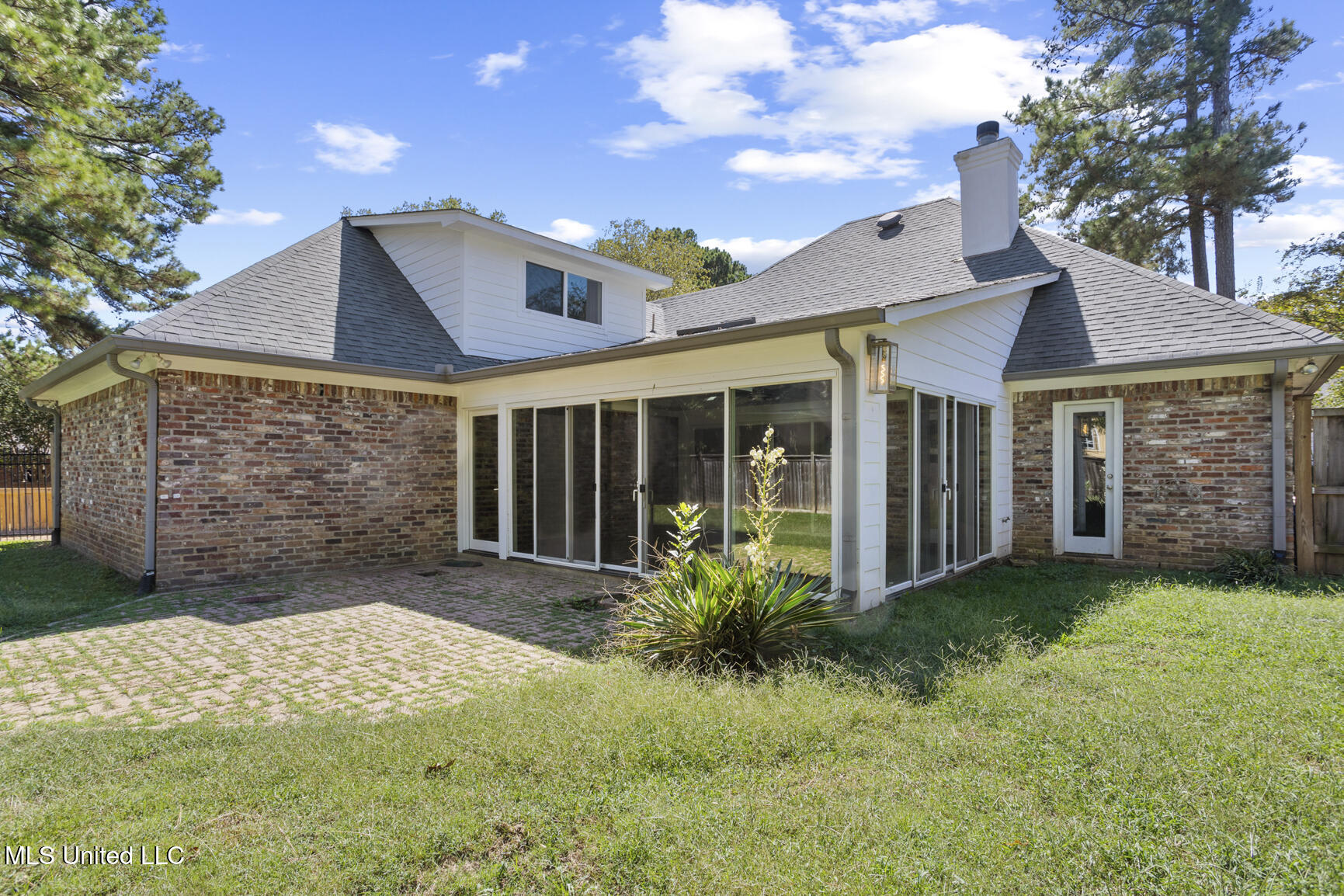 720 Woodgate Drive Property Photo 29