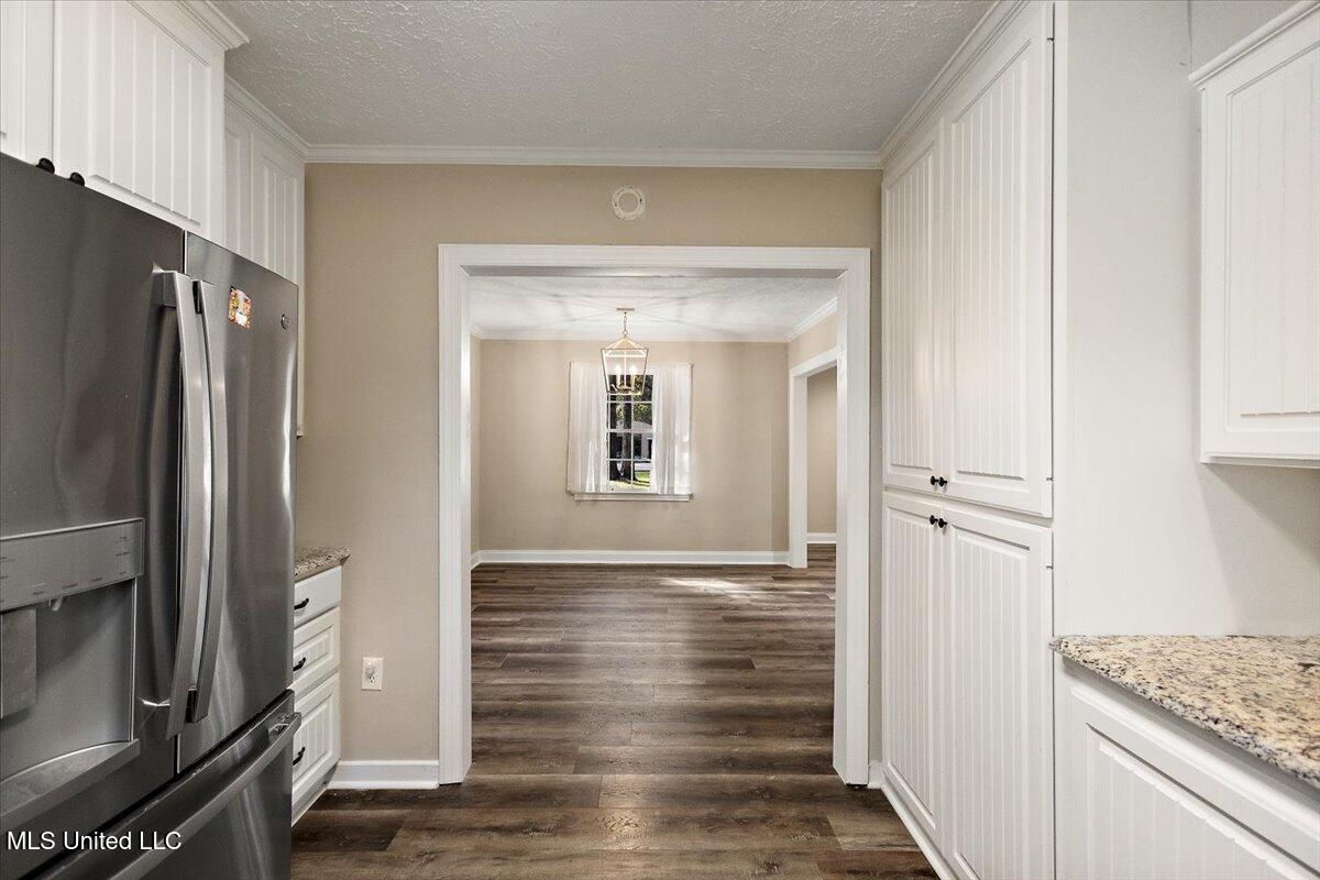 809 Oakwood Drive Property Photo 14