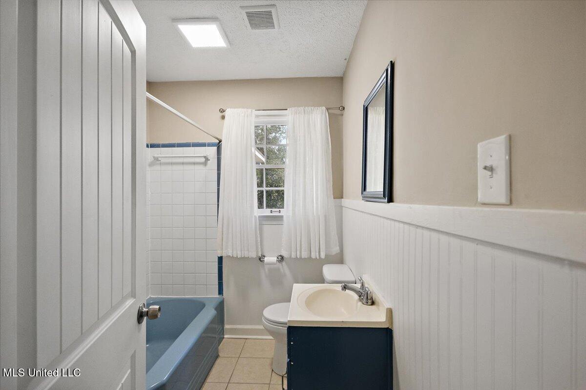 809 Oakwood Drive Property Photo 22