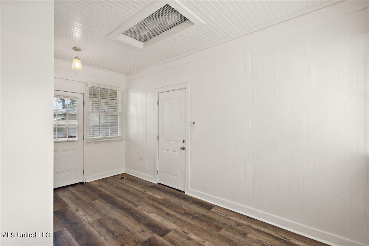 809 Oakwood Drive Property Photo 25