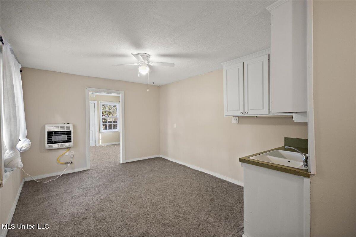 809 Oakwood Drive Property Photo 28