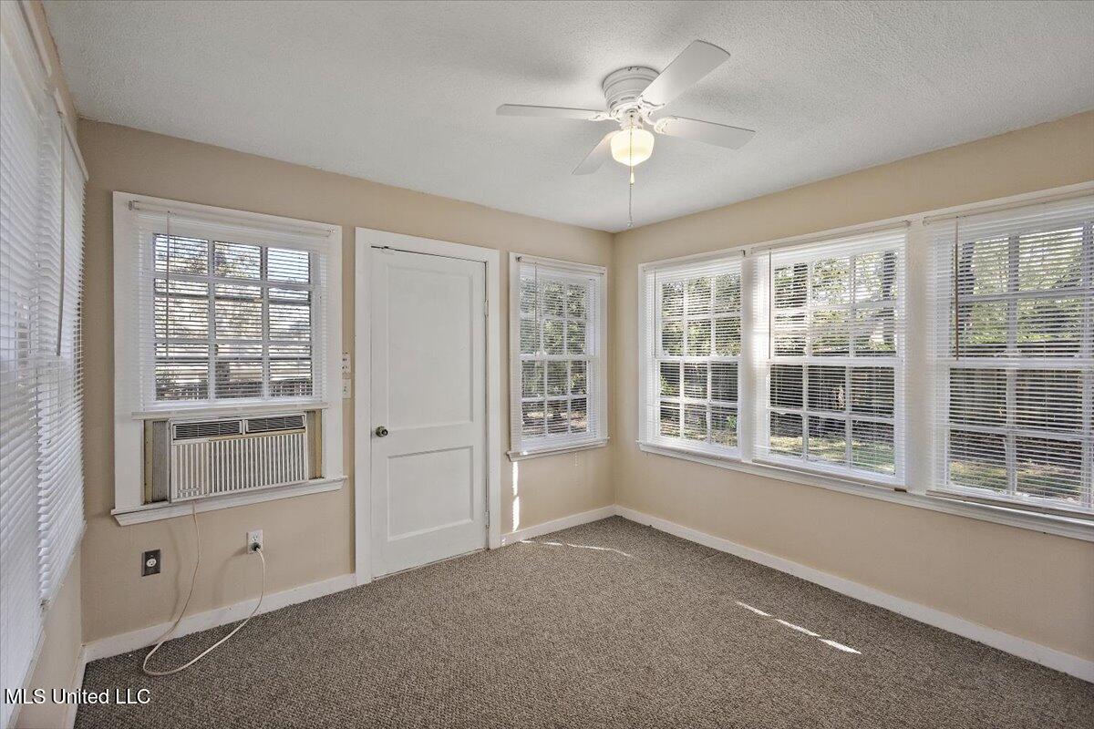 809 Oakwood Drive Property Photo 31