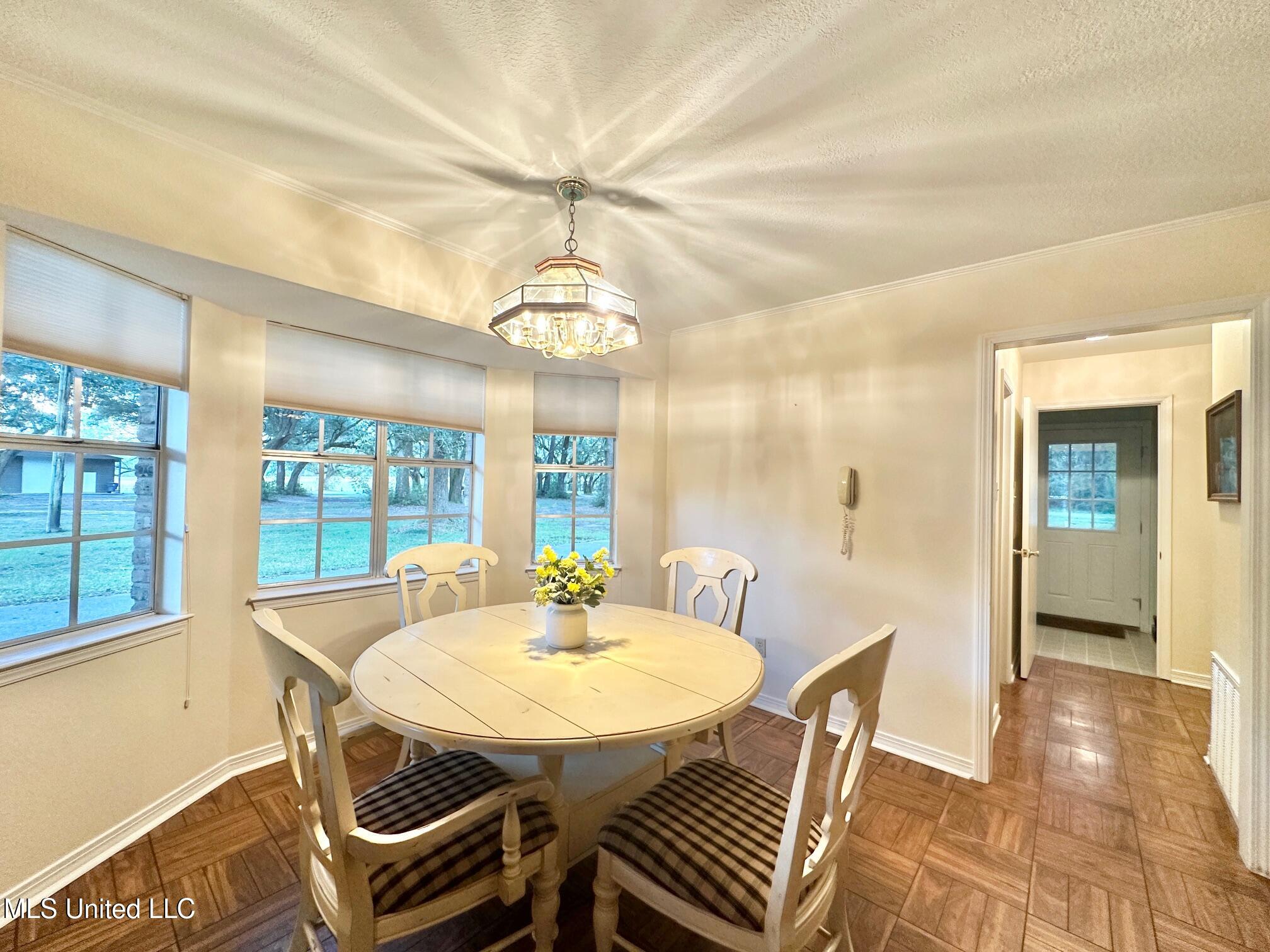 6001 Wooded Acres Road Property Photo 16