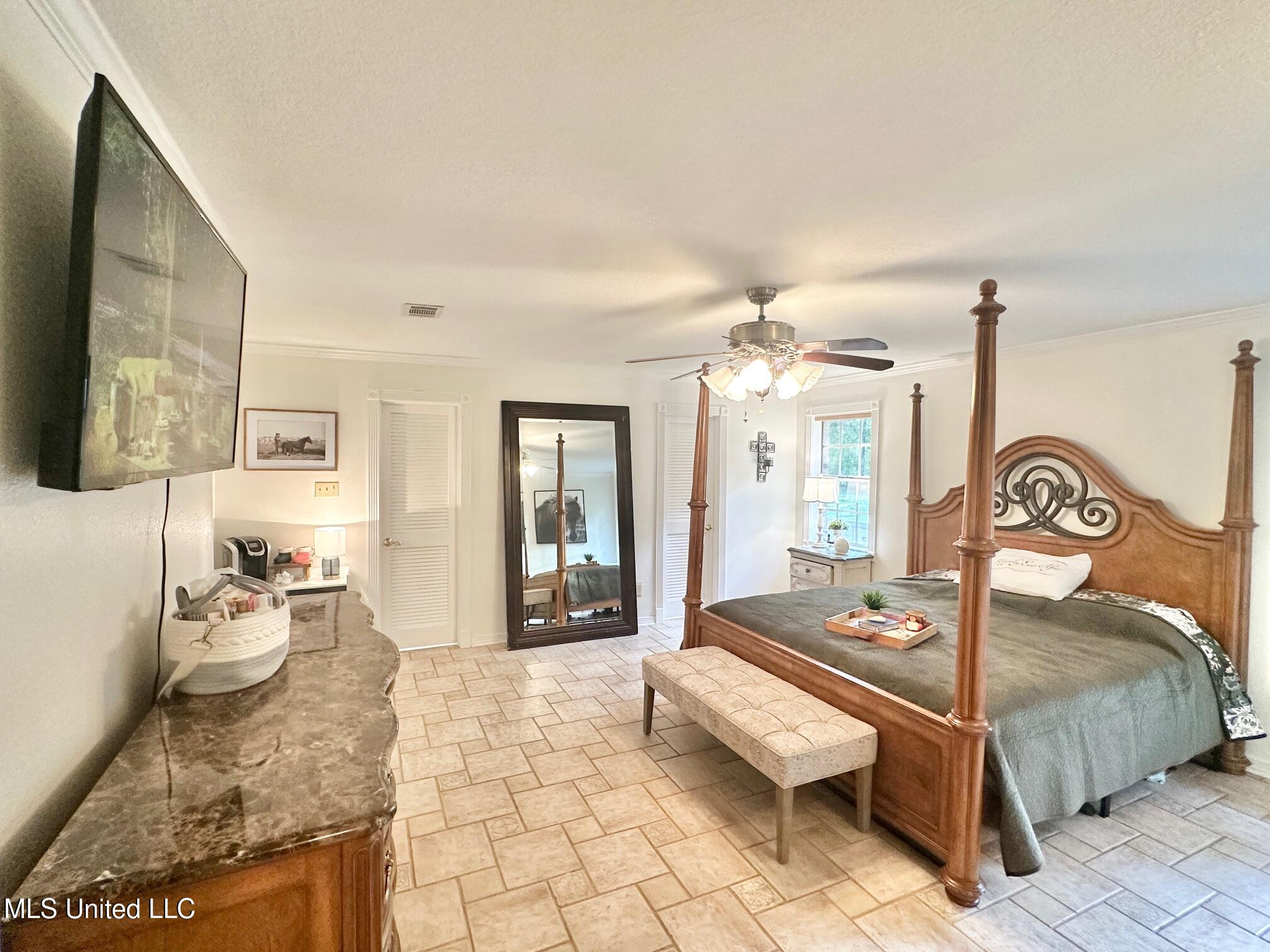 6001 Wooded Acres Road Property Photo 43