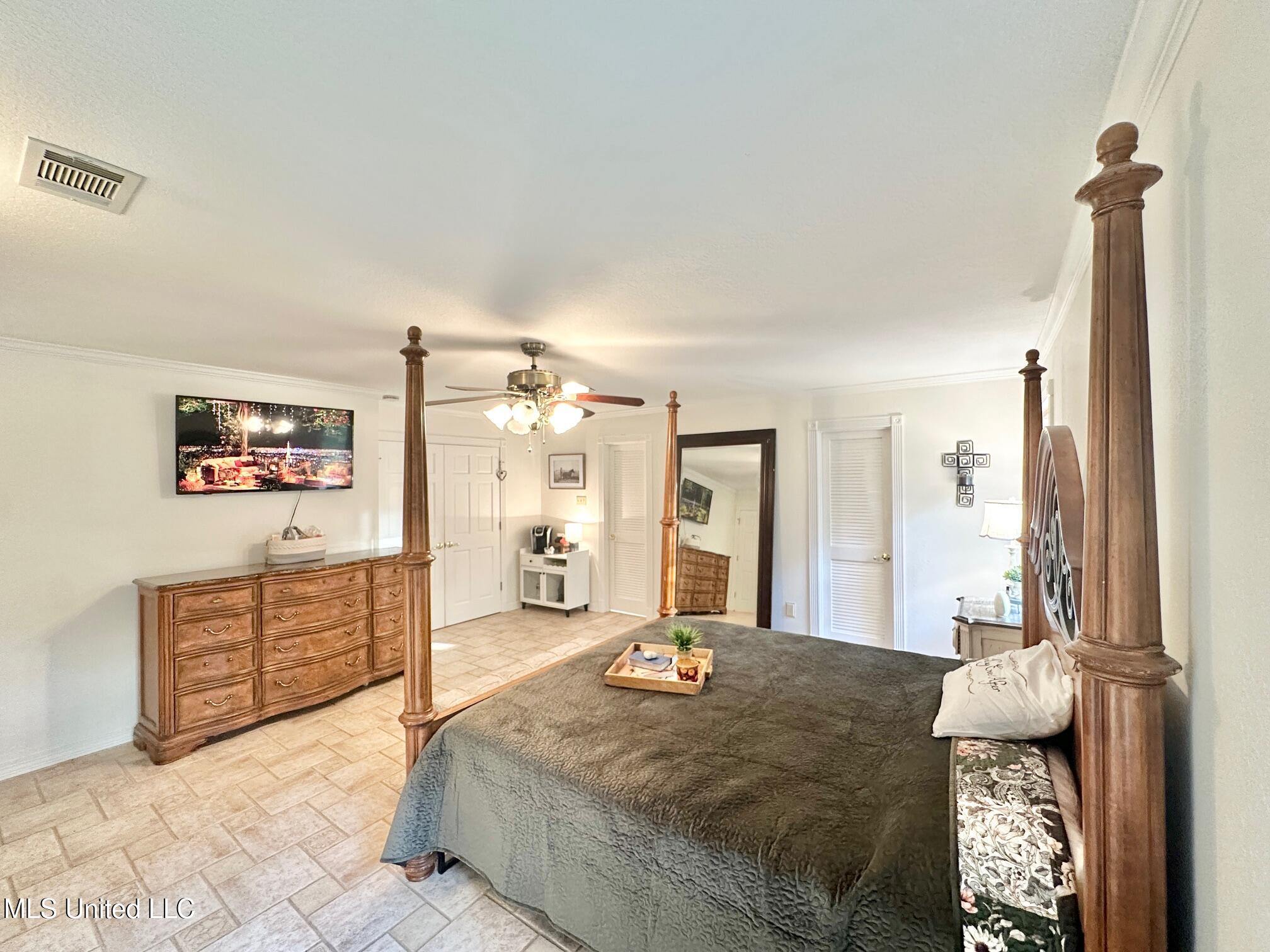 6001 Wooded Acres Road Property Photo 44