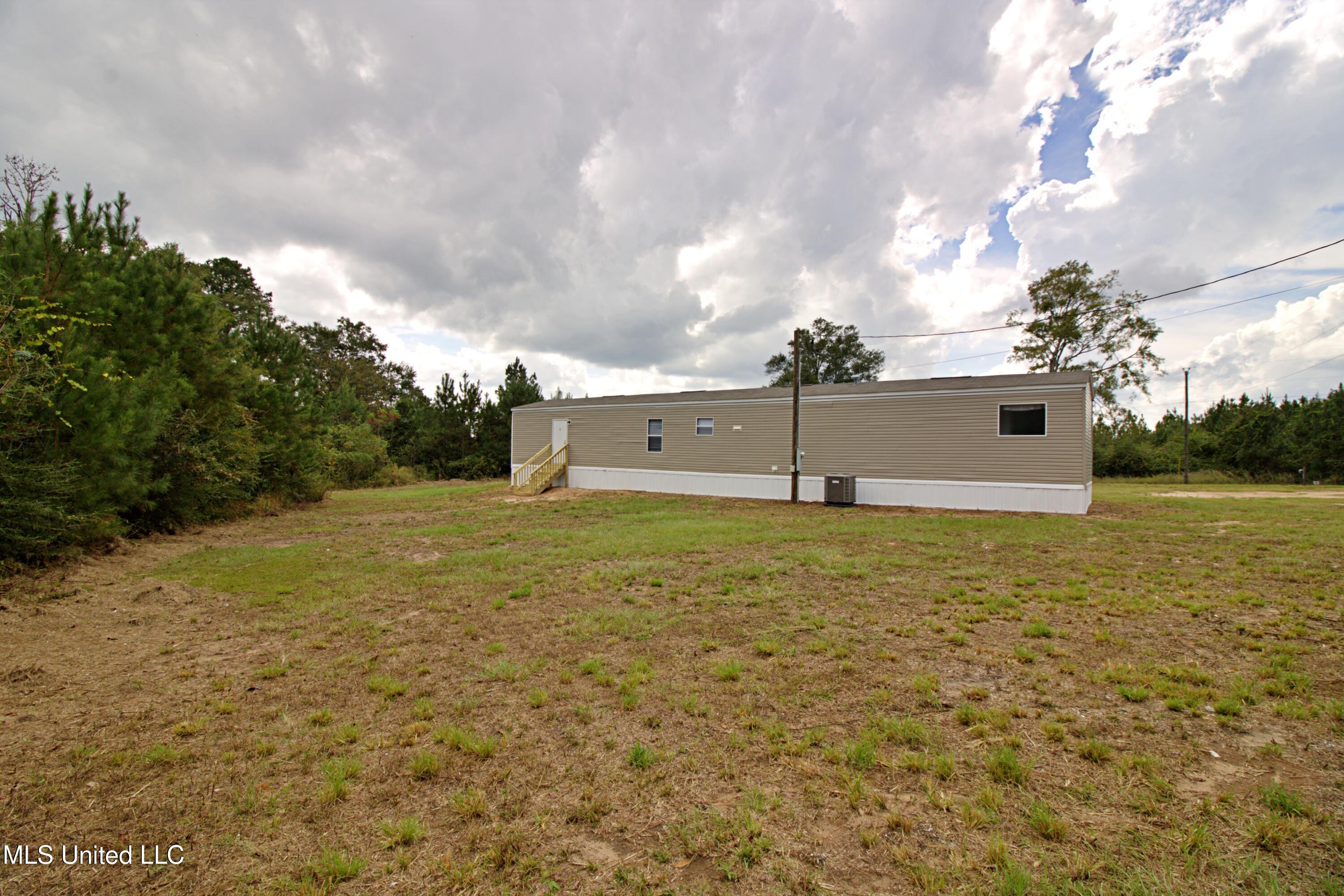 10174 County Road 210 Property Photo 6