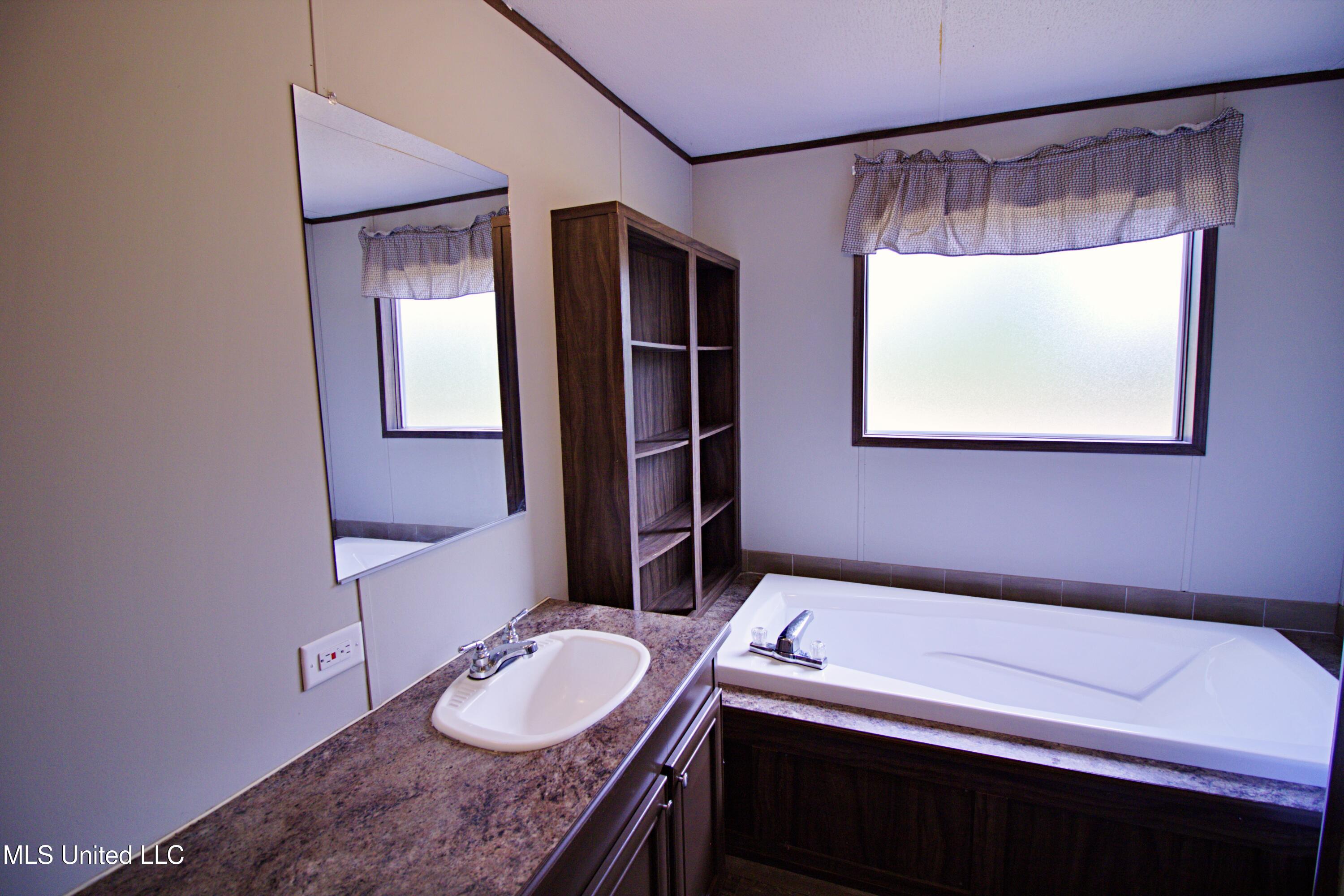 10174 County Road 210 Property Photo 11