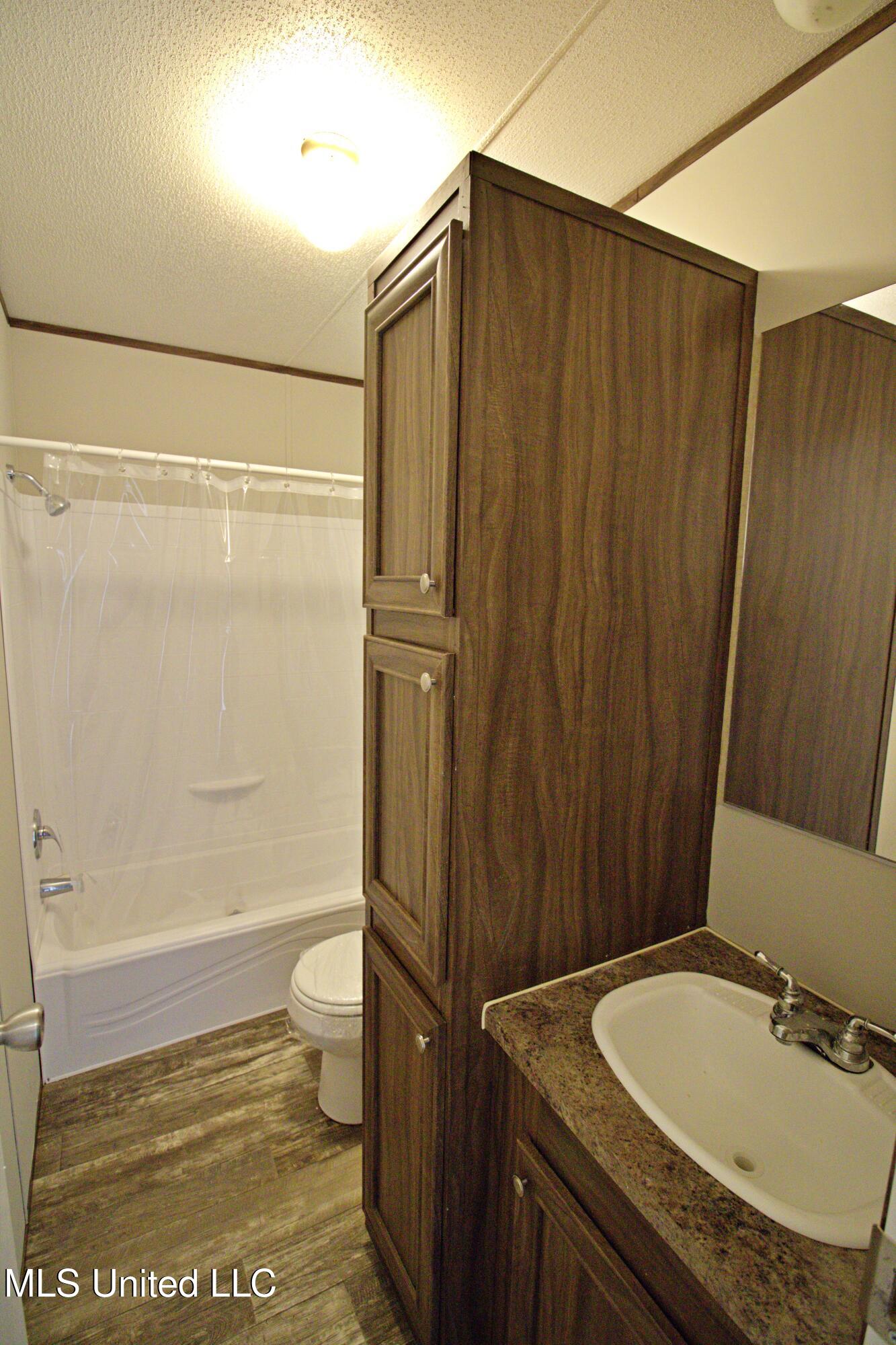 10174 County Road 210 Property Photo 14