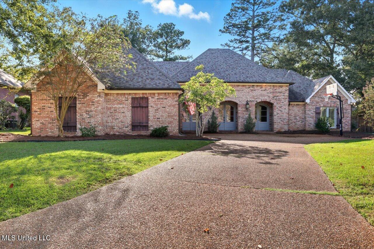 802 Champion View Property Photo 1