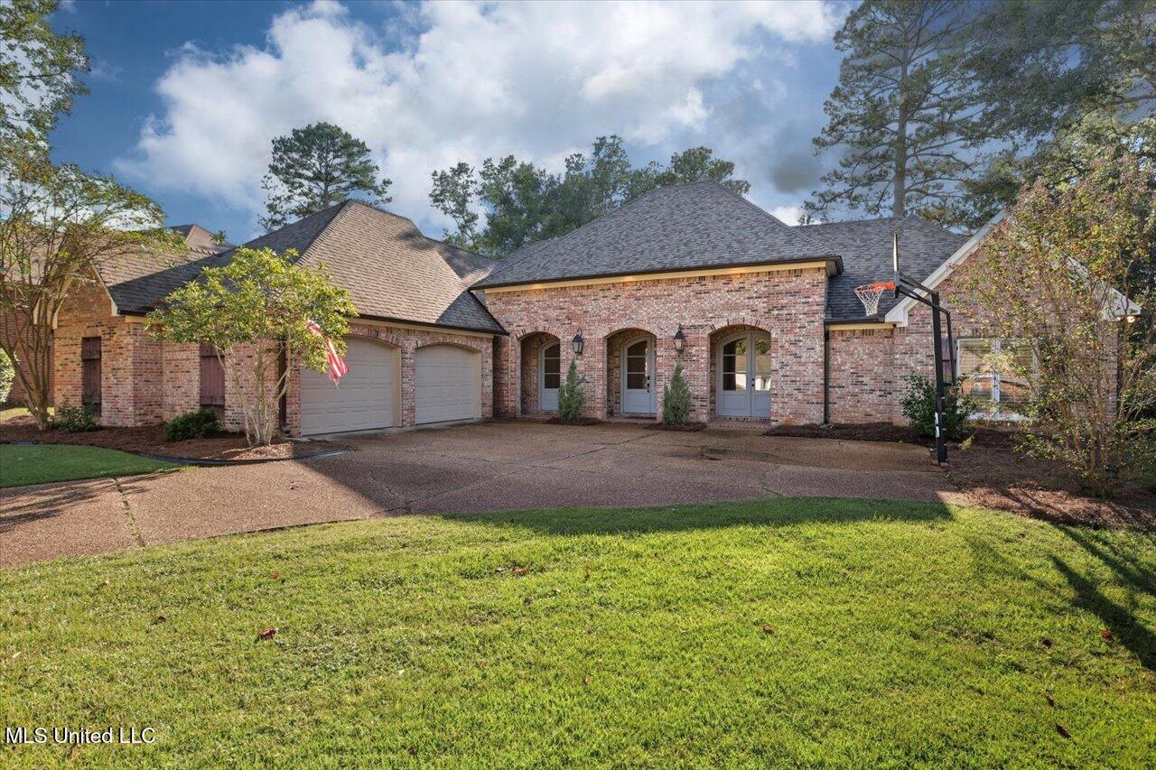 802 Champion View Property Photo 2