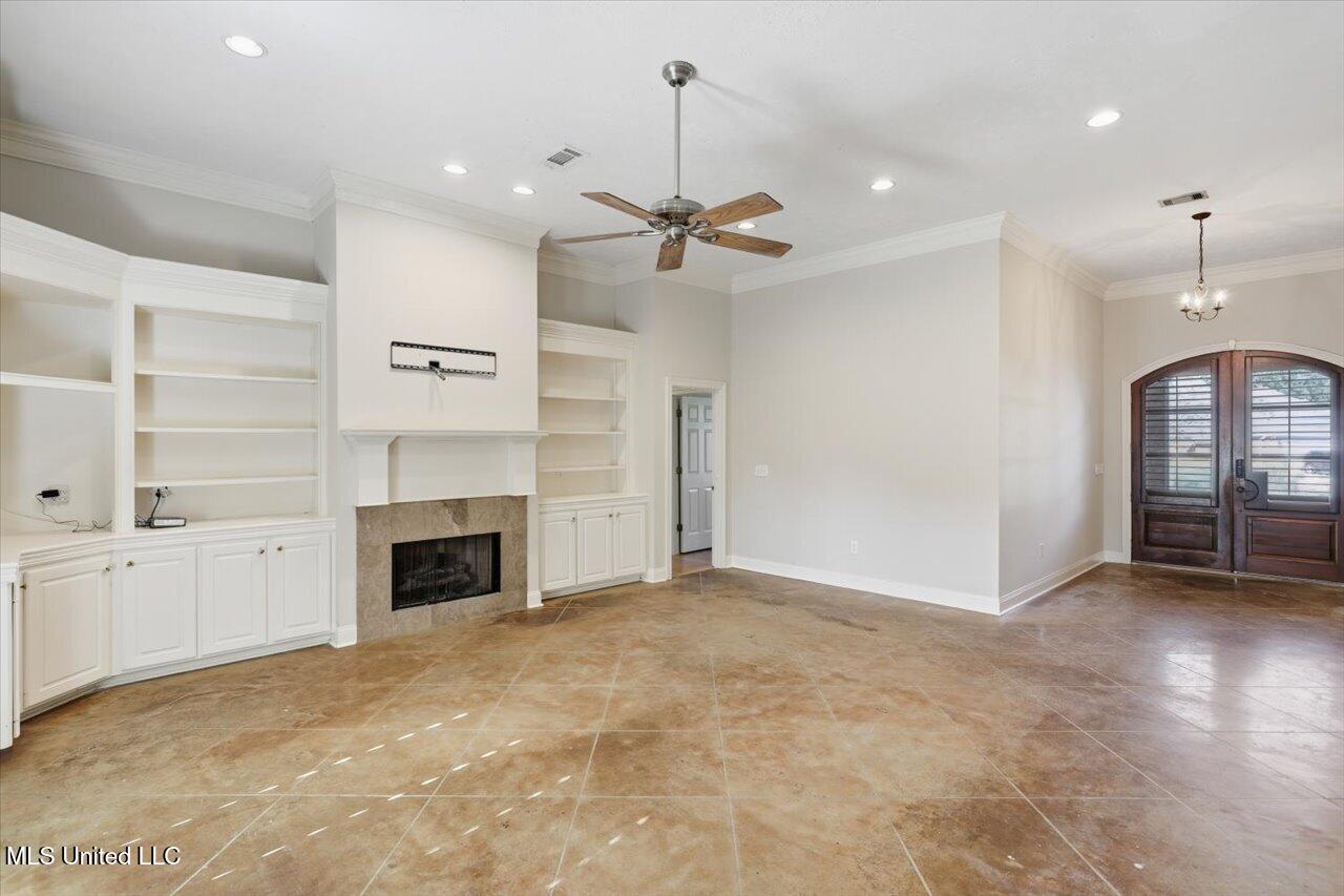 802 Champion View Property Photo 5