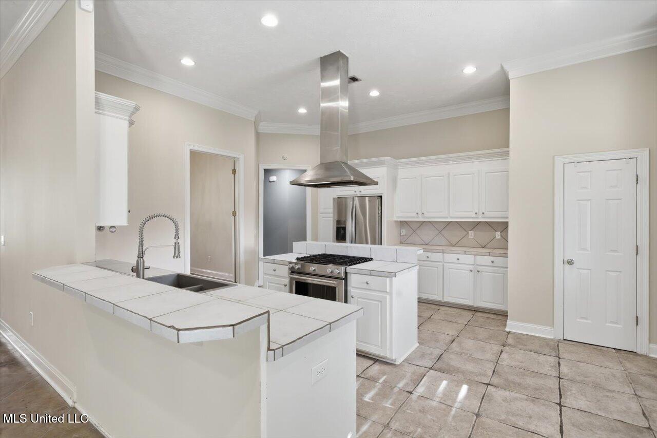 802 Champion View Property Photo 6