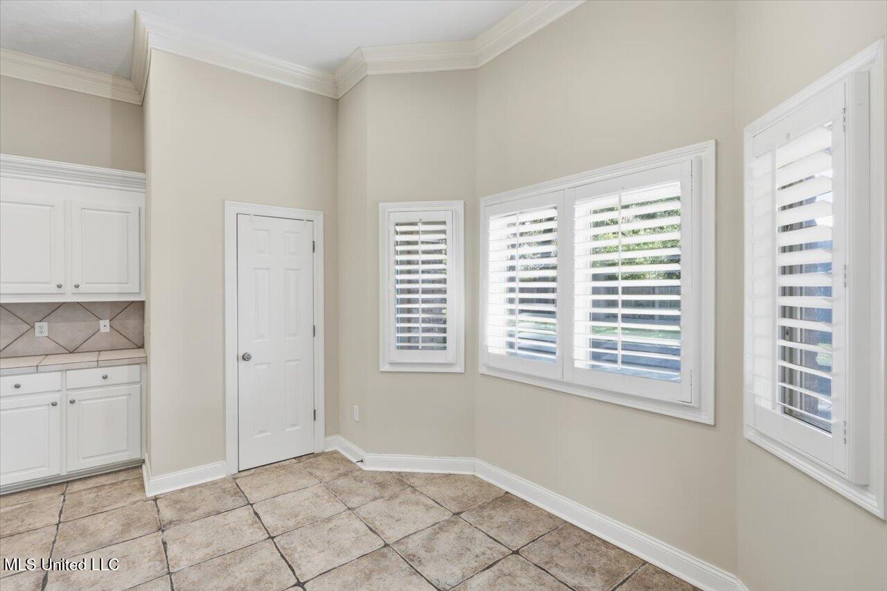 802 Champion View Property Photo 11