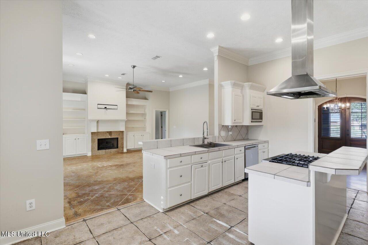 802 Champion View Property Photo 12