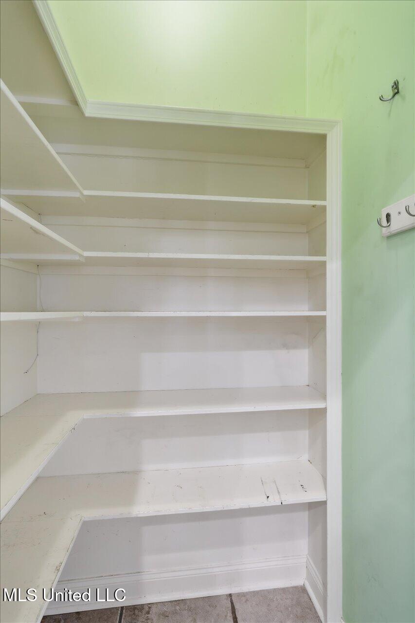 802 Champion View Property Photo 13