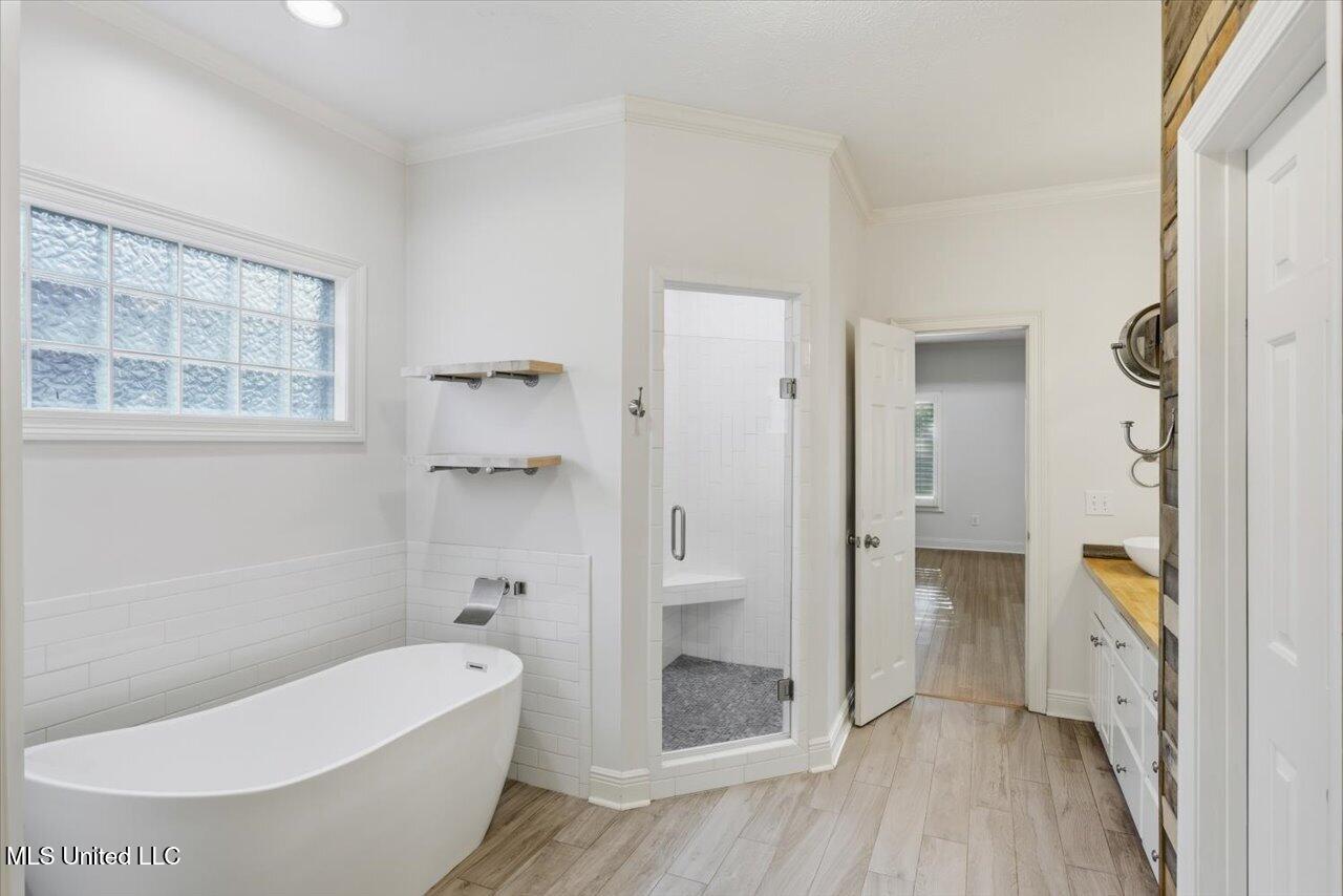 802 Champion View Property Photo 21