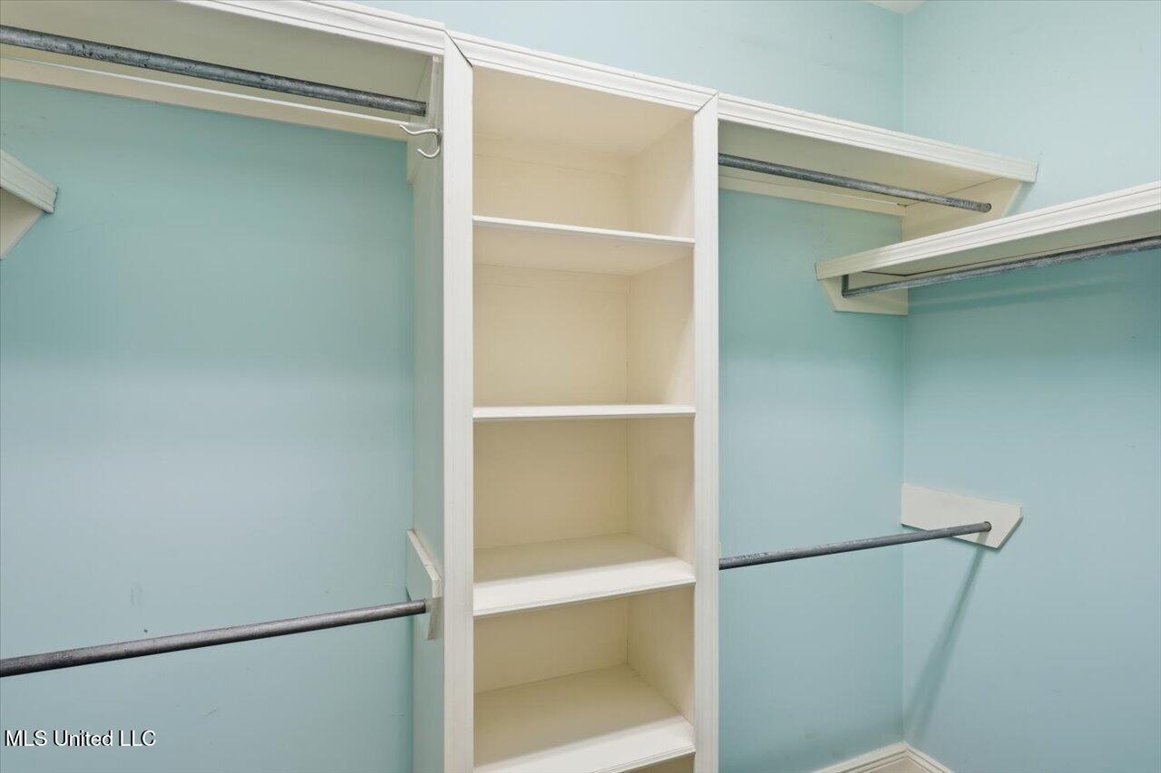 802 Champion View Property Photo 22