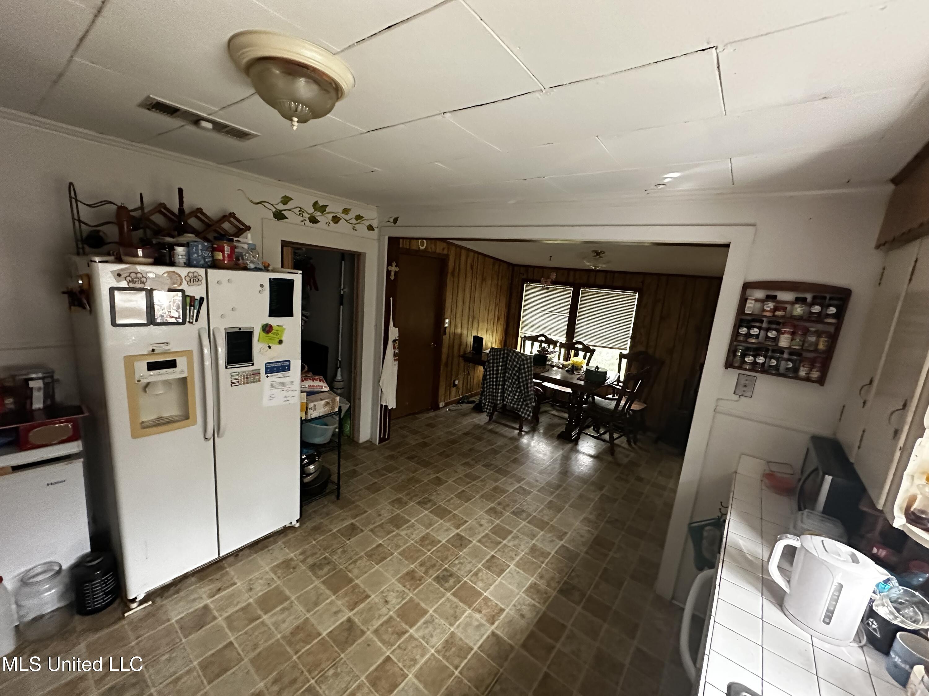 101 Ne 3rd Street Property Photo 2