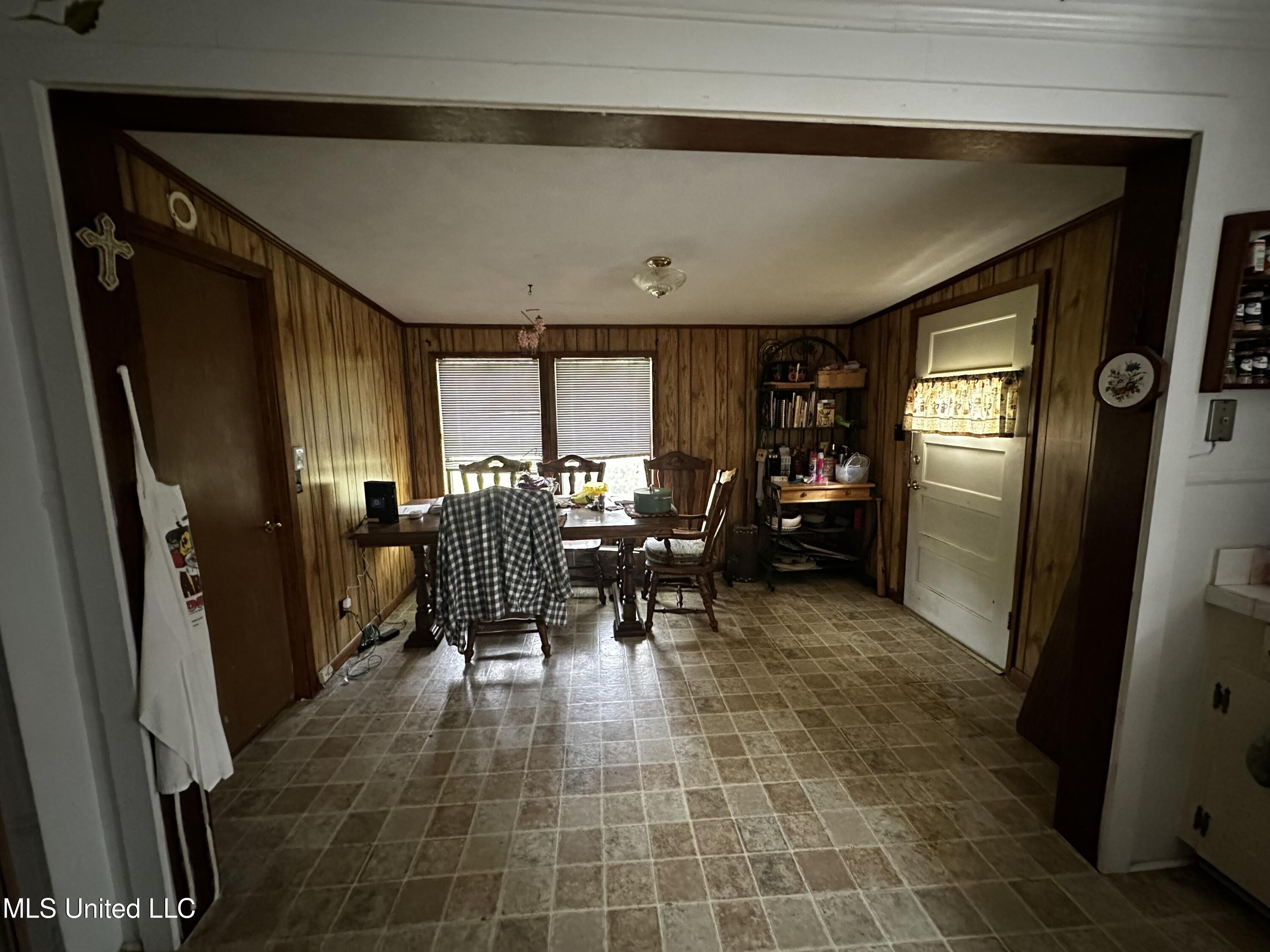 101 Ne 3rd Street Property Photo 4