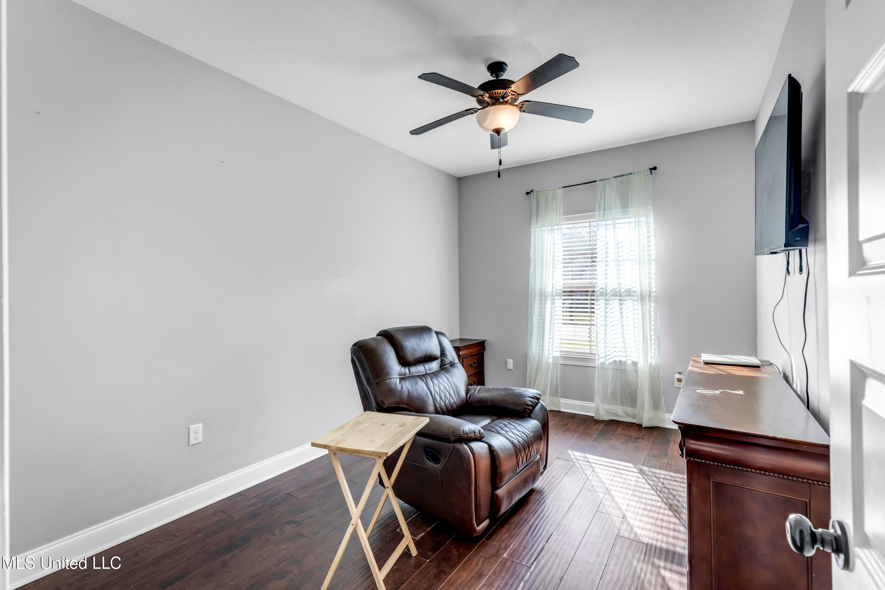 712 Champagne Drive Property Photo 24