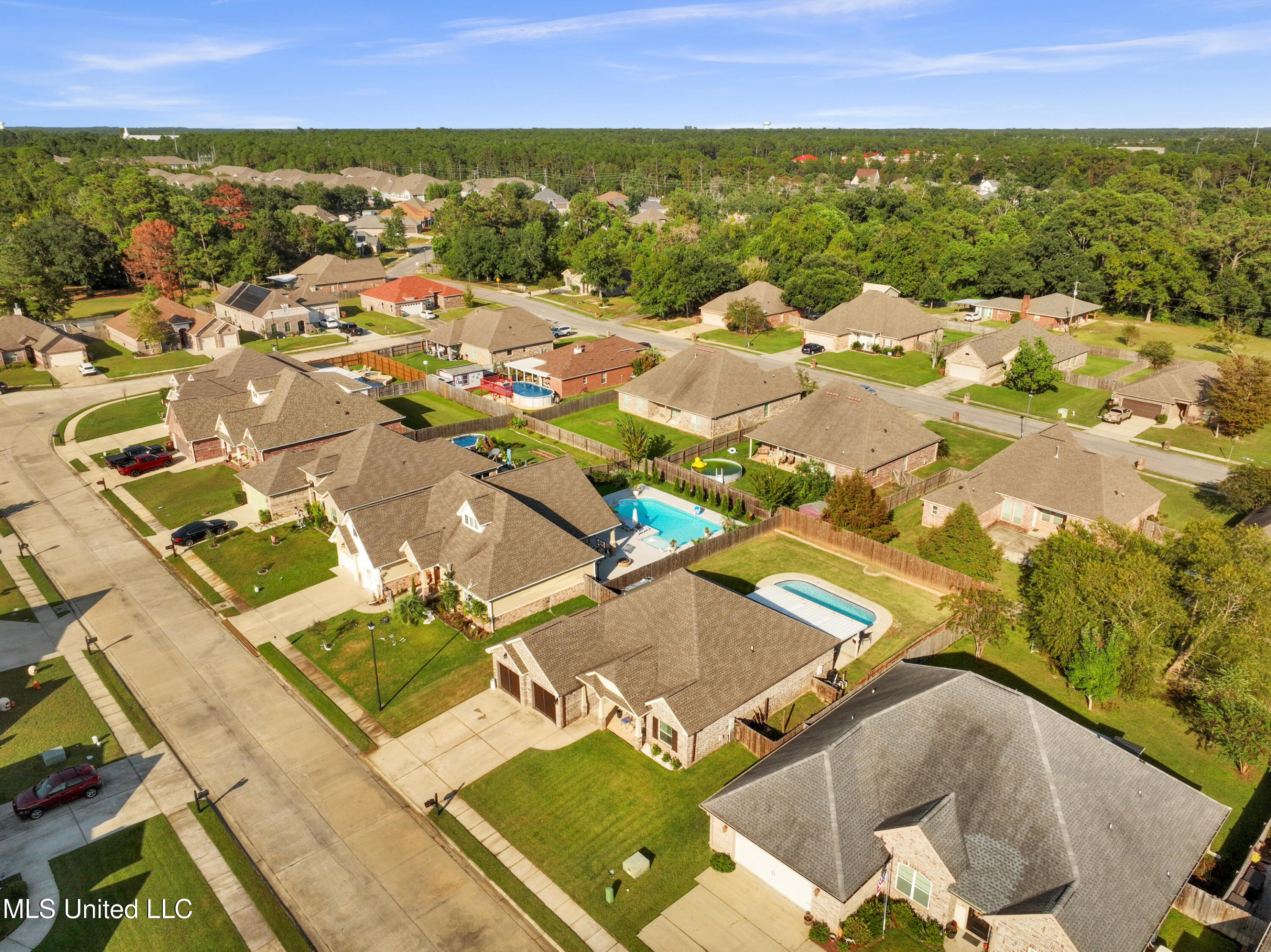 712 Champagne Drive Property Photo 33