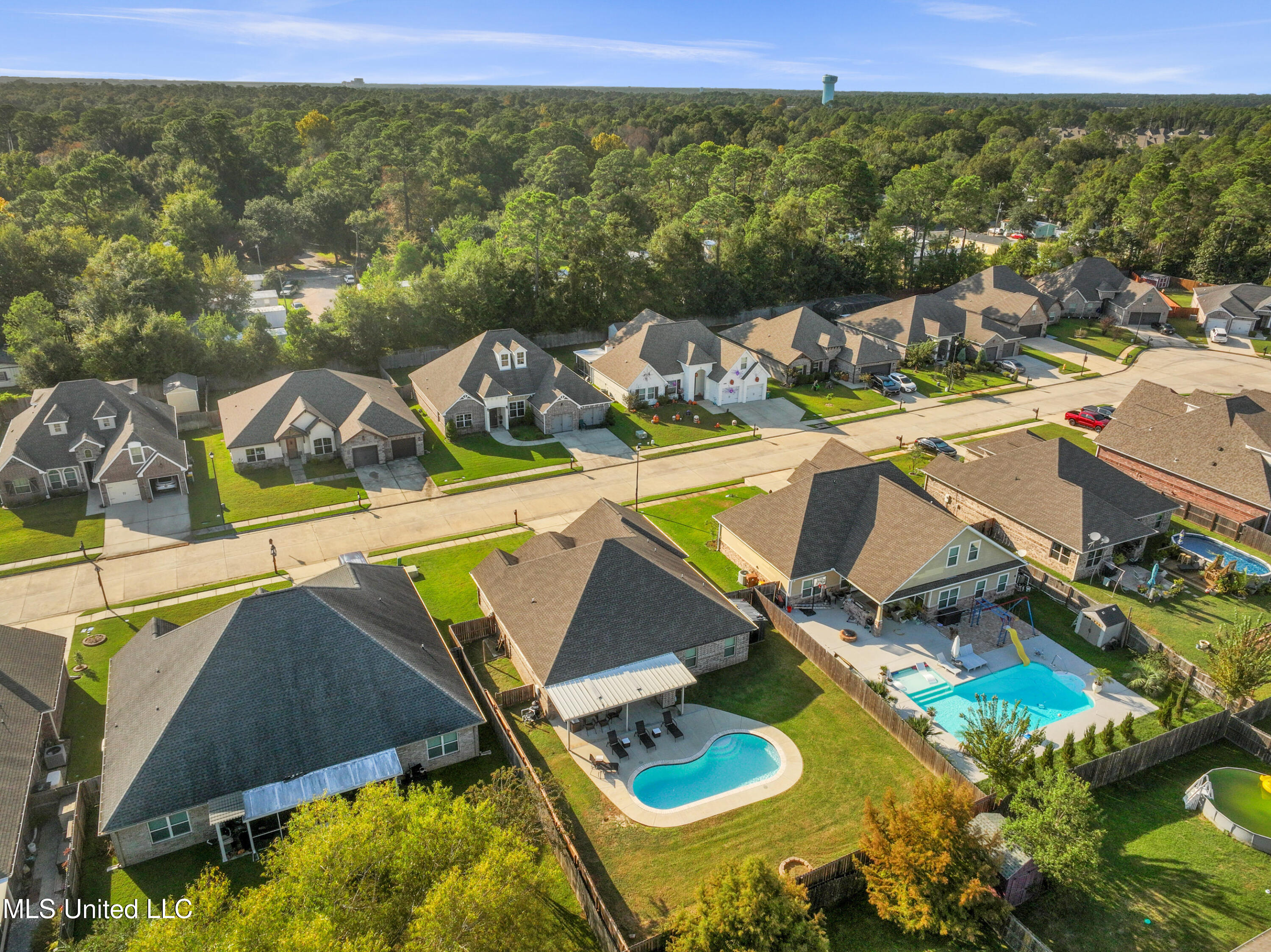 712 Champagne Drive Property Photo 34