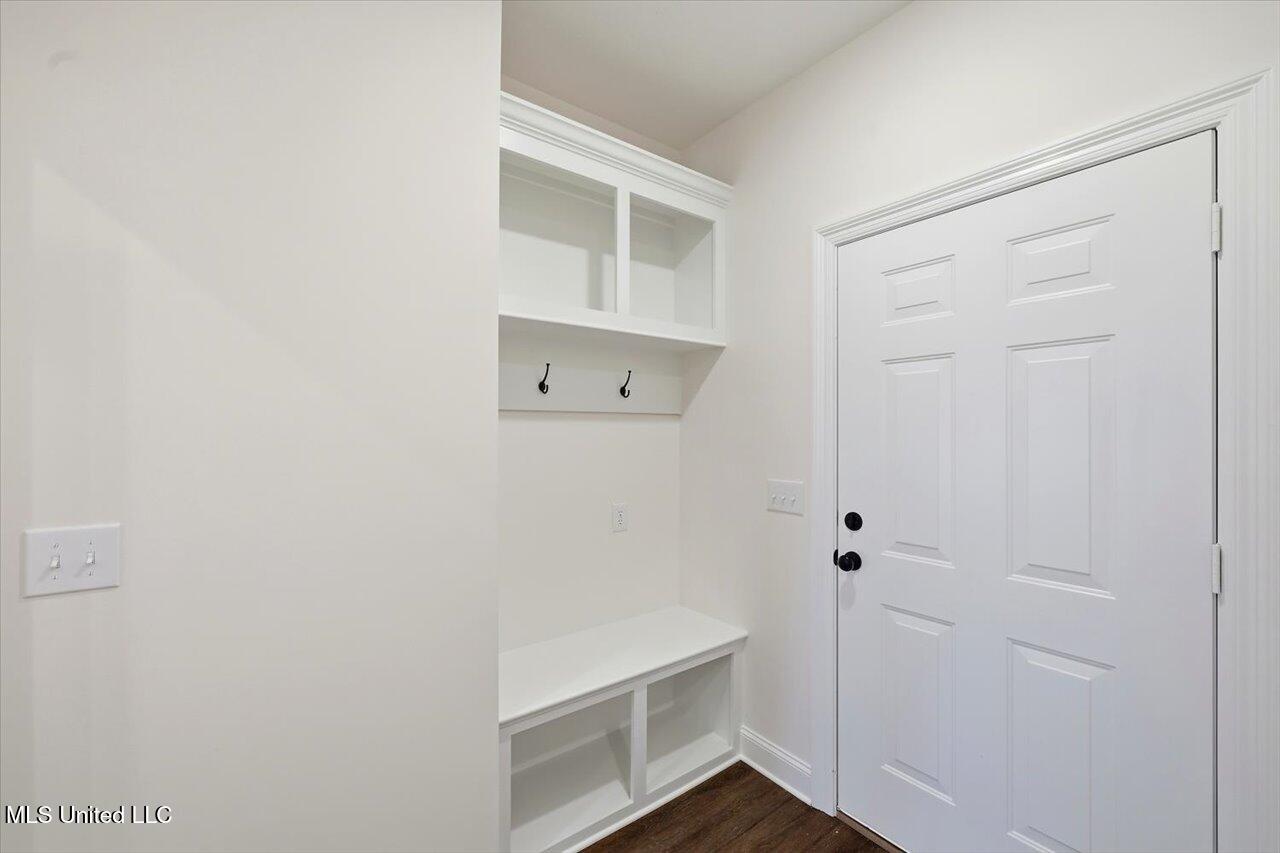 451 Baleigh Way Property Photo 11