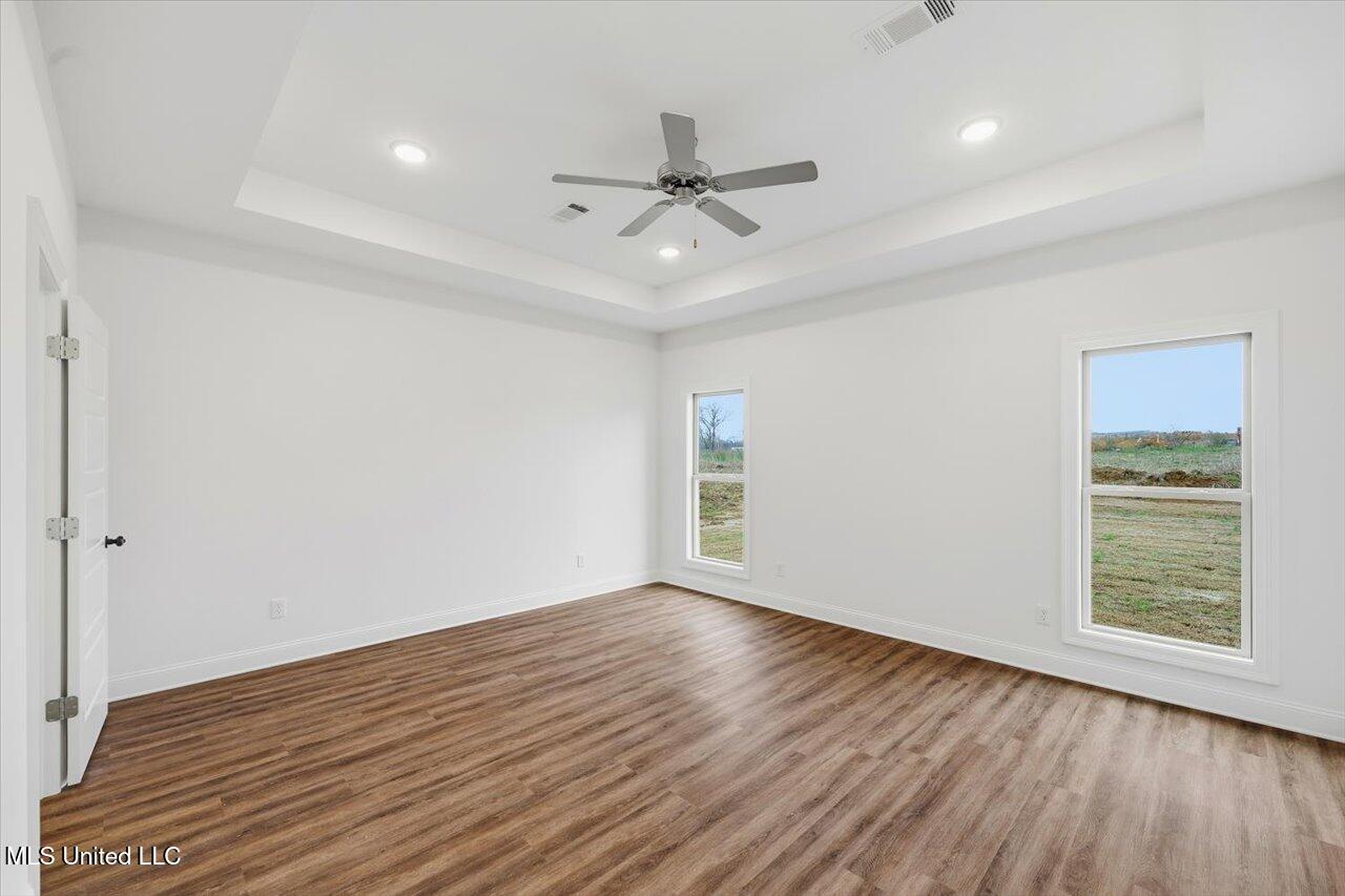 451 Baleigh Way Property Photo 13