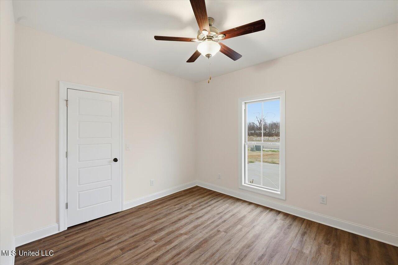 451 Baleigh Way Property Photo 19