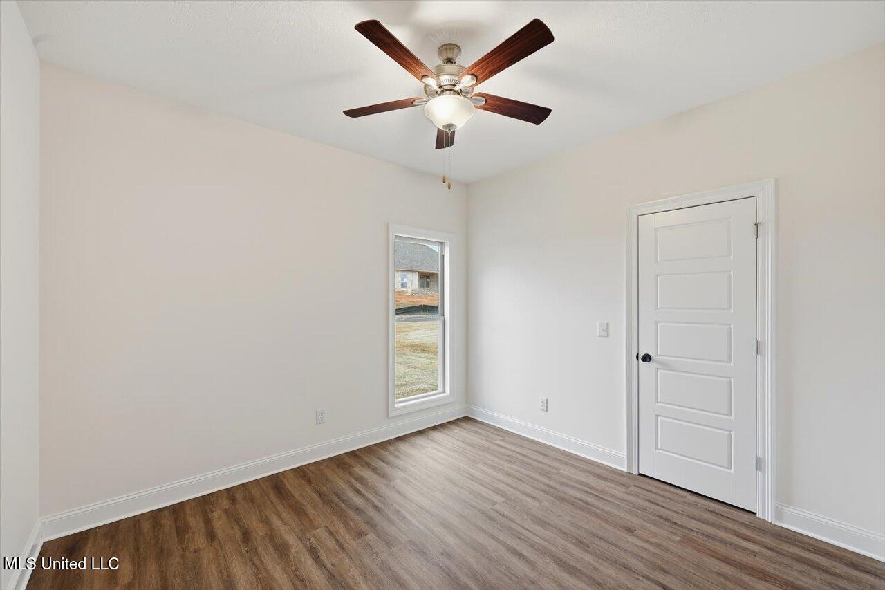 451 Baleigh Way Property Photo 21
