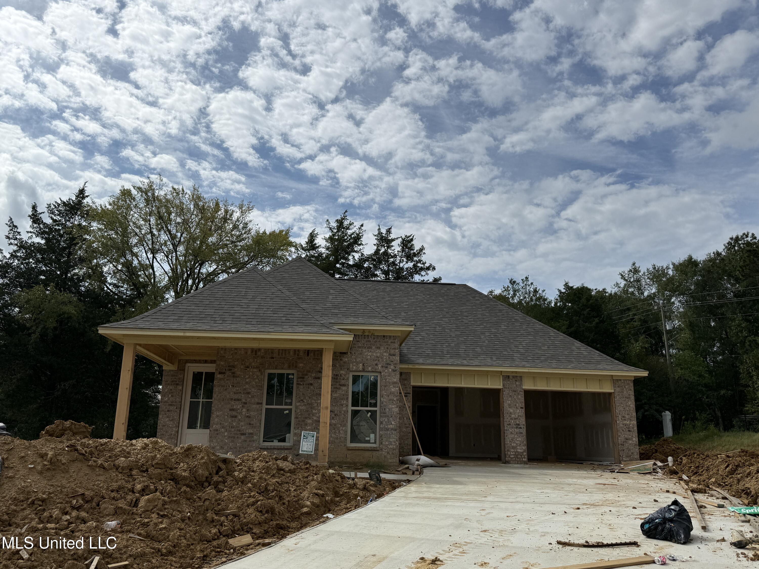 406 Hyde Park Cove Property Photo 1