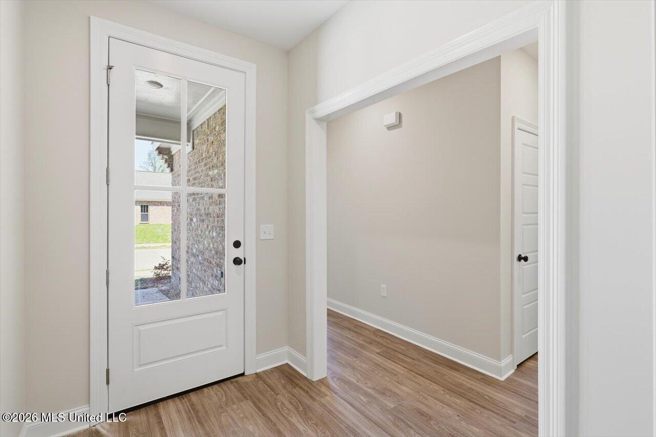 408 Hyde Park Cove Property Photo 5