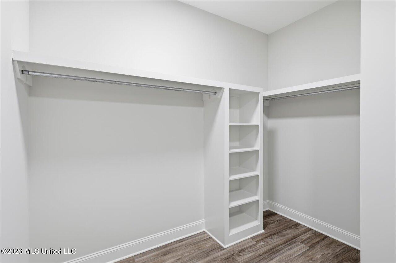 408 Hyde Park Cove Property Photo 25