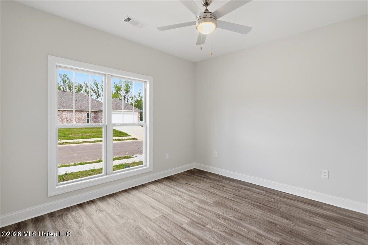 408 Hyde Park Cove Property Photo 26
