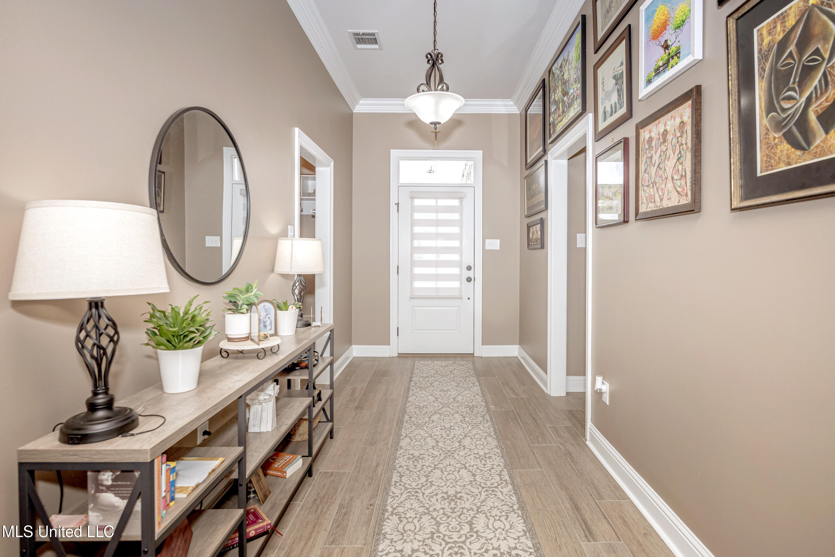 9387 Taylor Place Property Photo 6