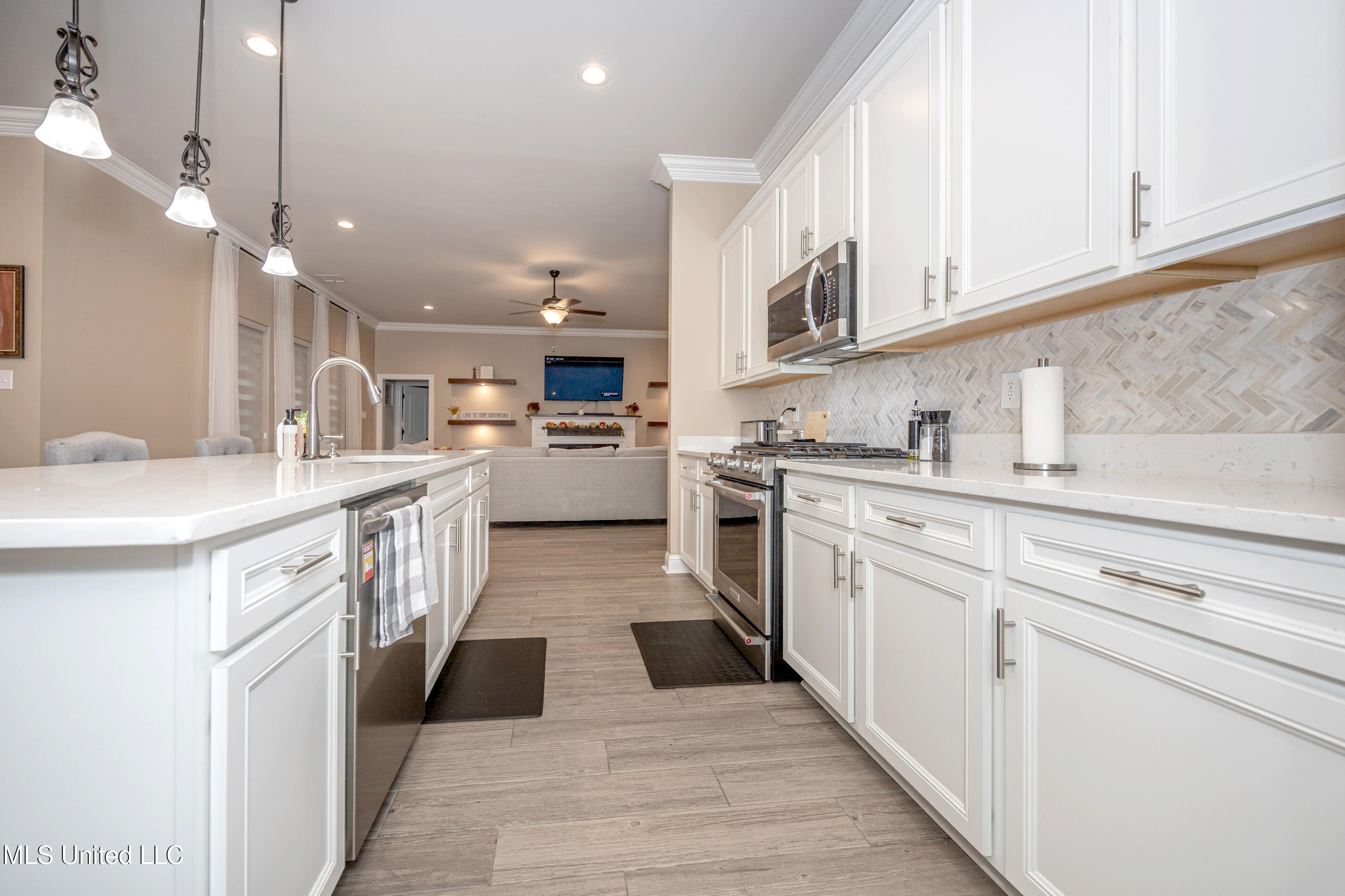 9387 Taylor Place Property Photo 17