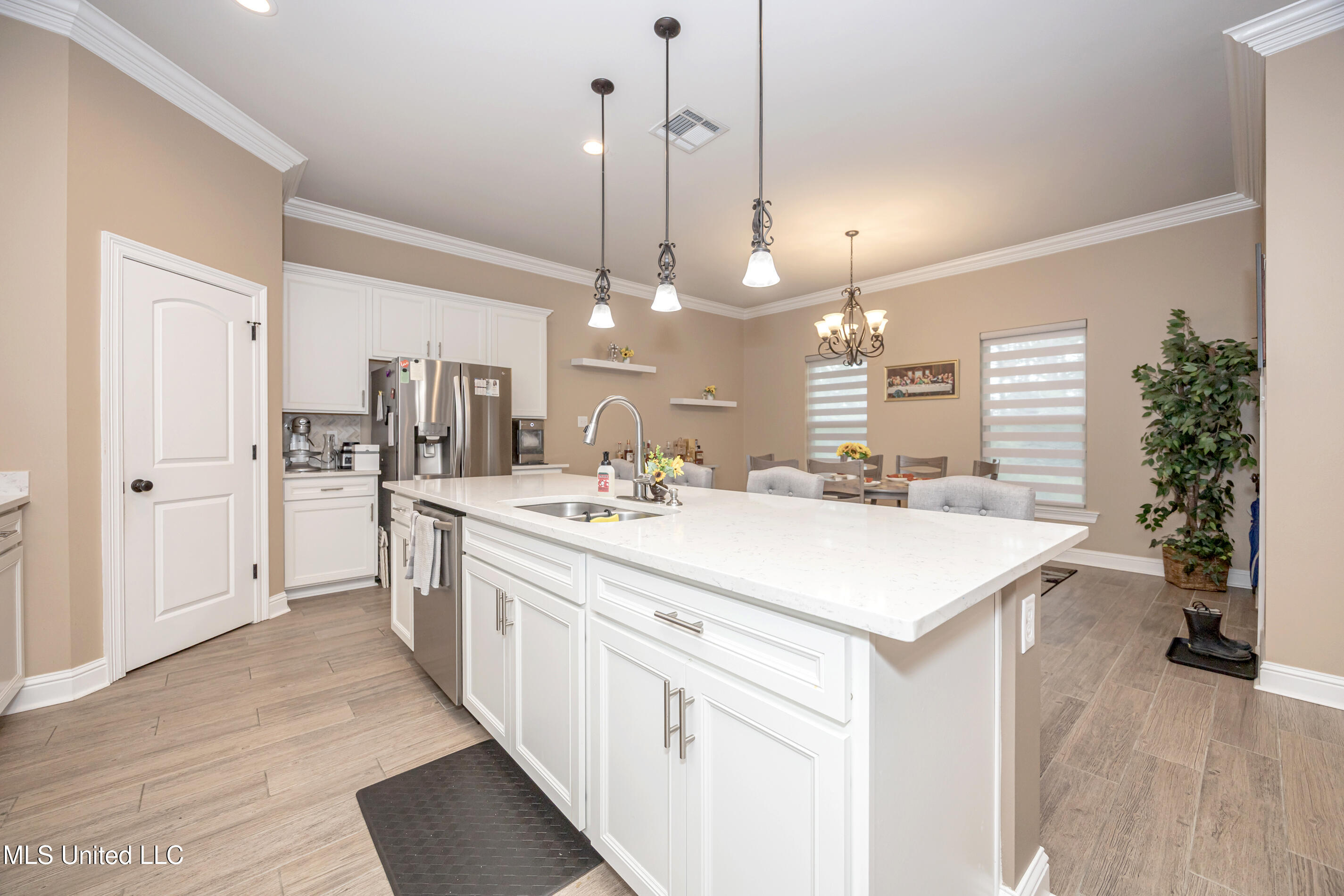 9387 Taylor Place Property Photo 19