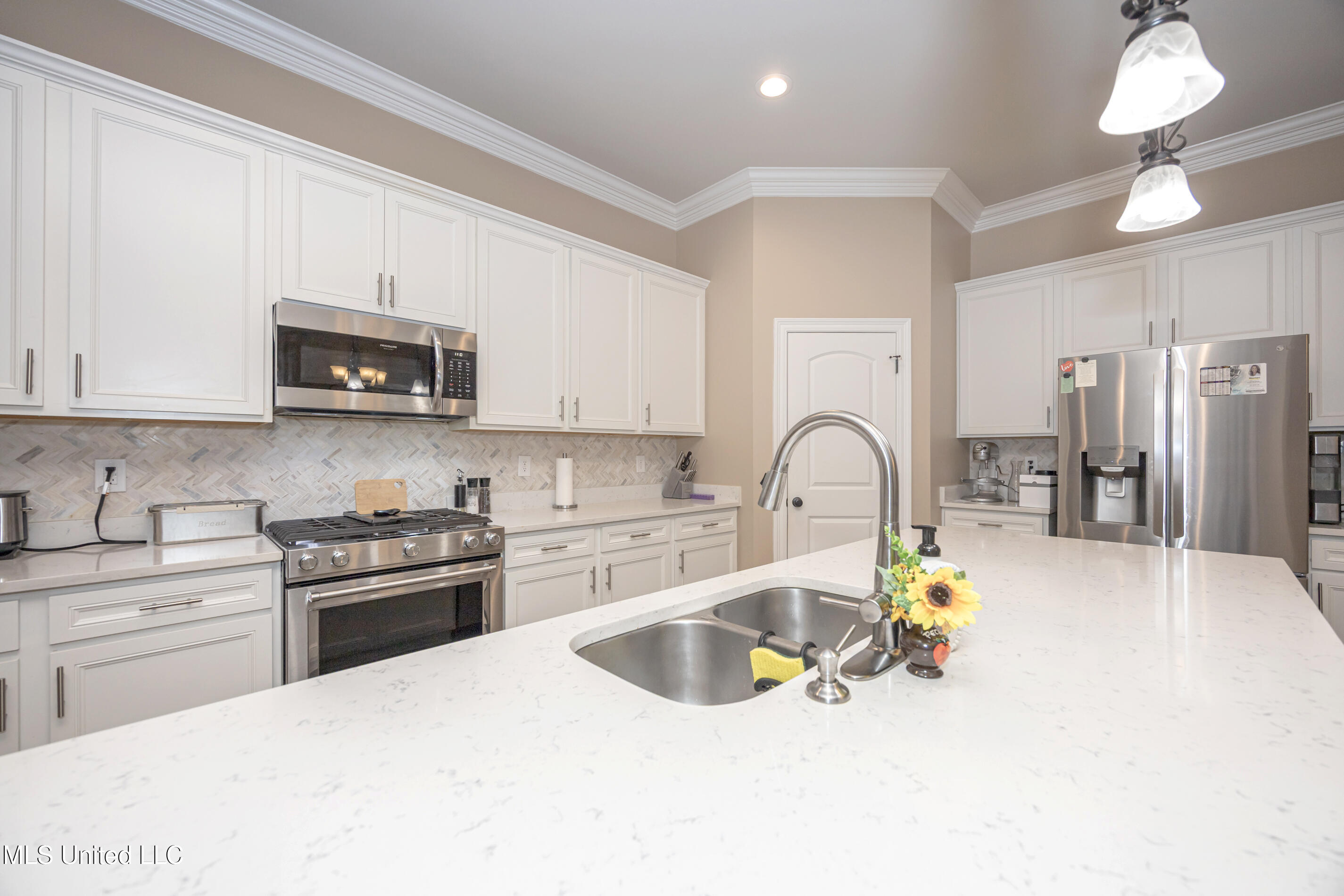 9387 Taylor Place Property Photo 20