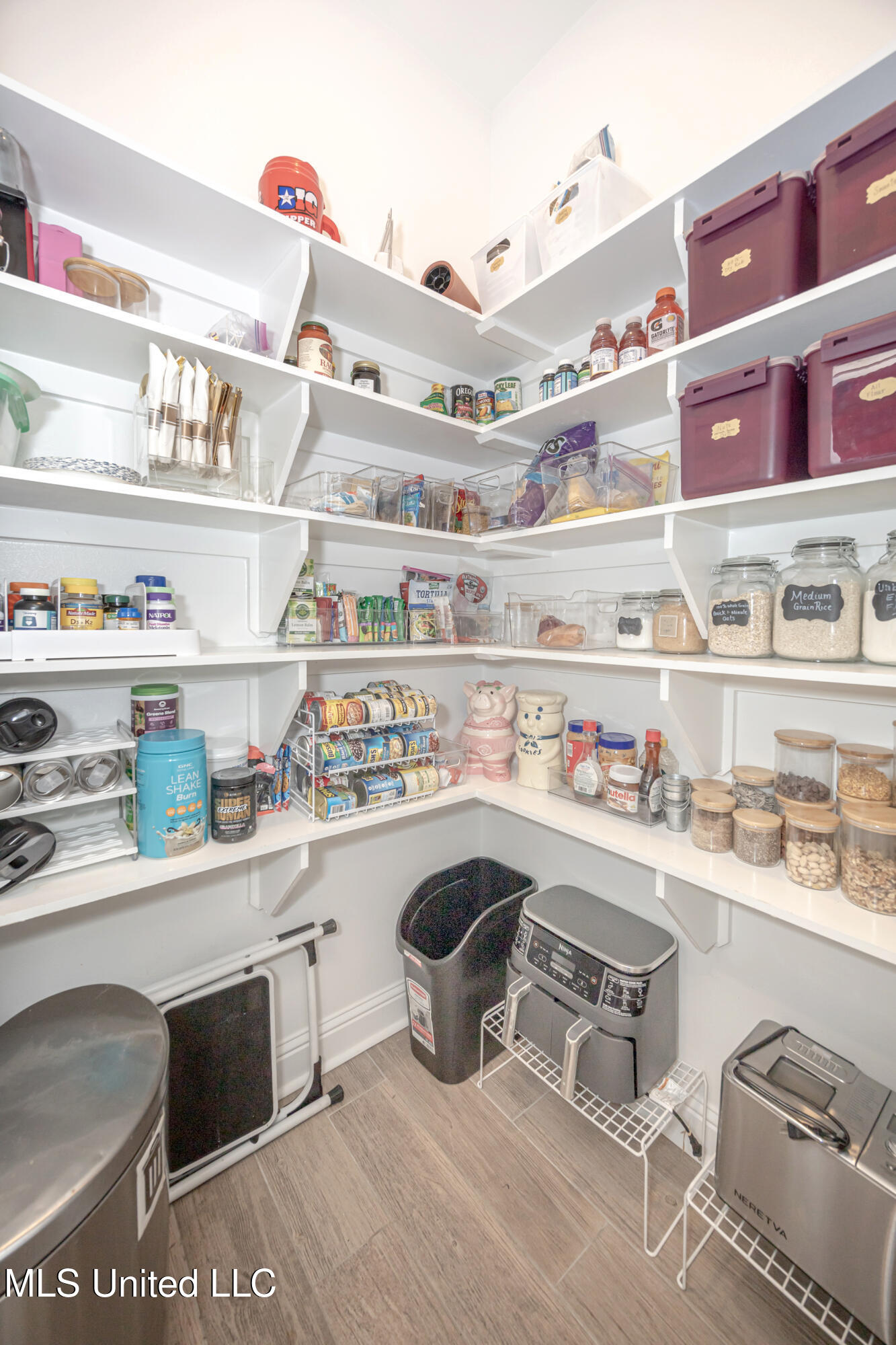 9387 Taylor Place Property Photo 22