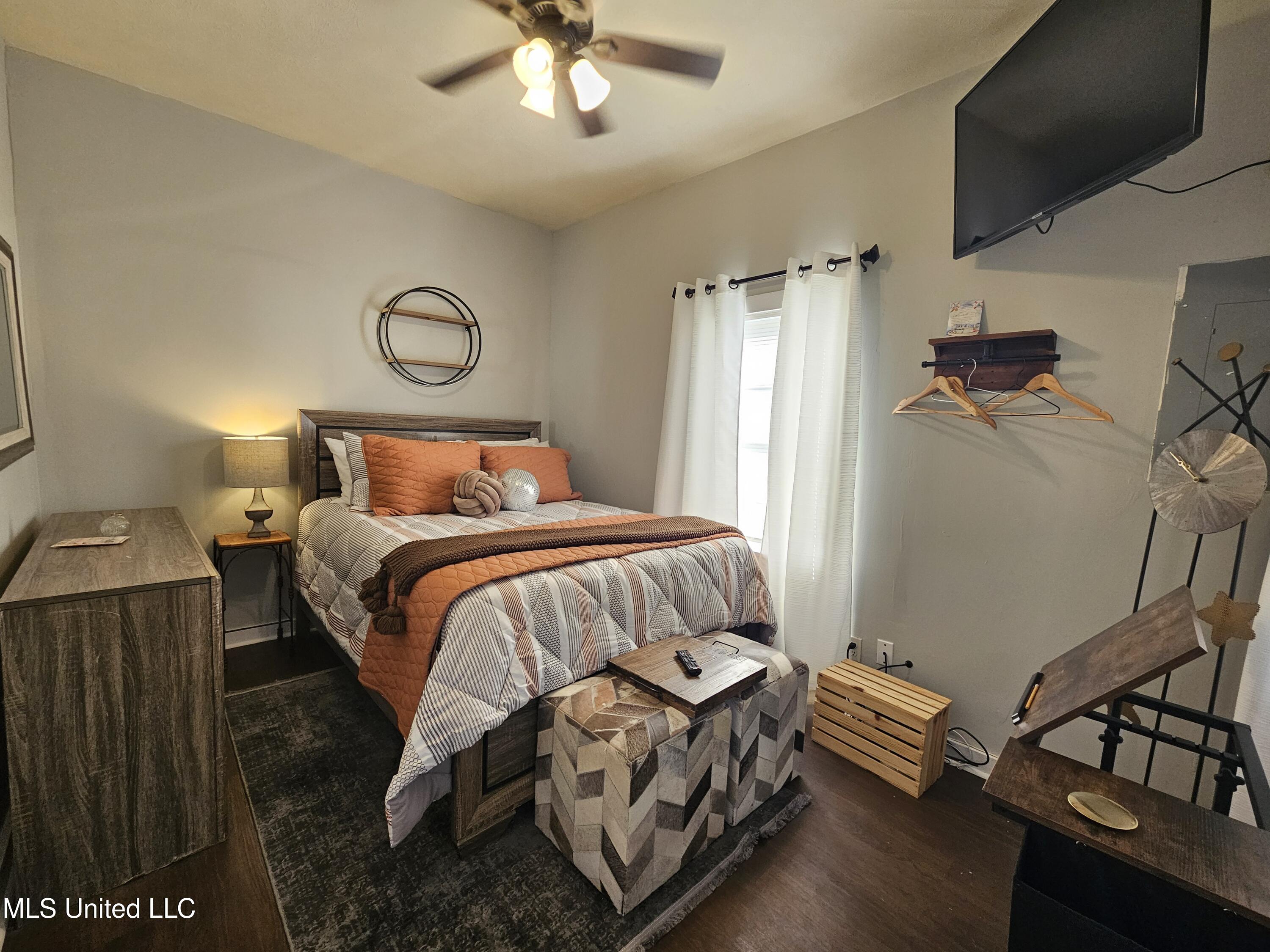 7 Davis Lane Property Photo 12