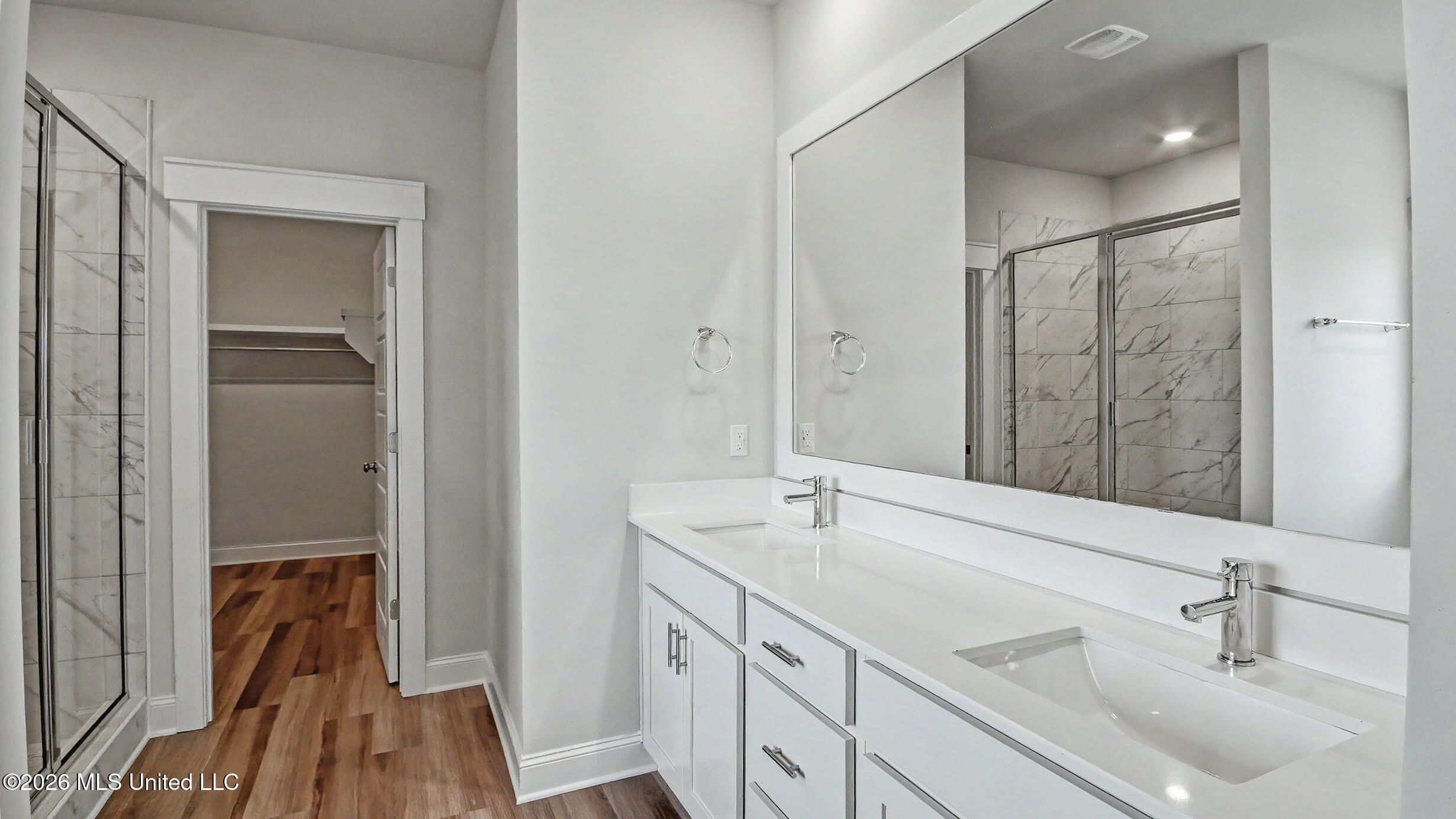 147 Cornerstone Drive Property Photo 7