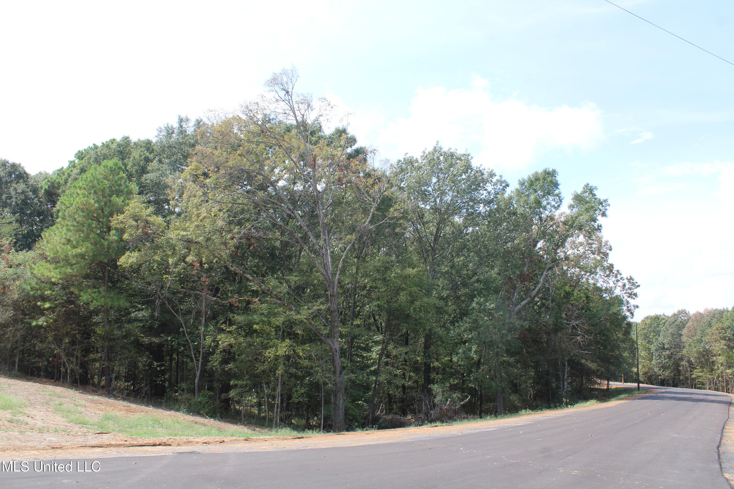 11 Old Barn Cove Property Photo 2