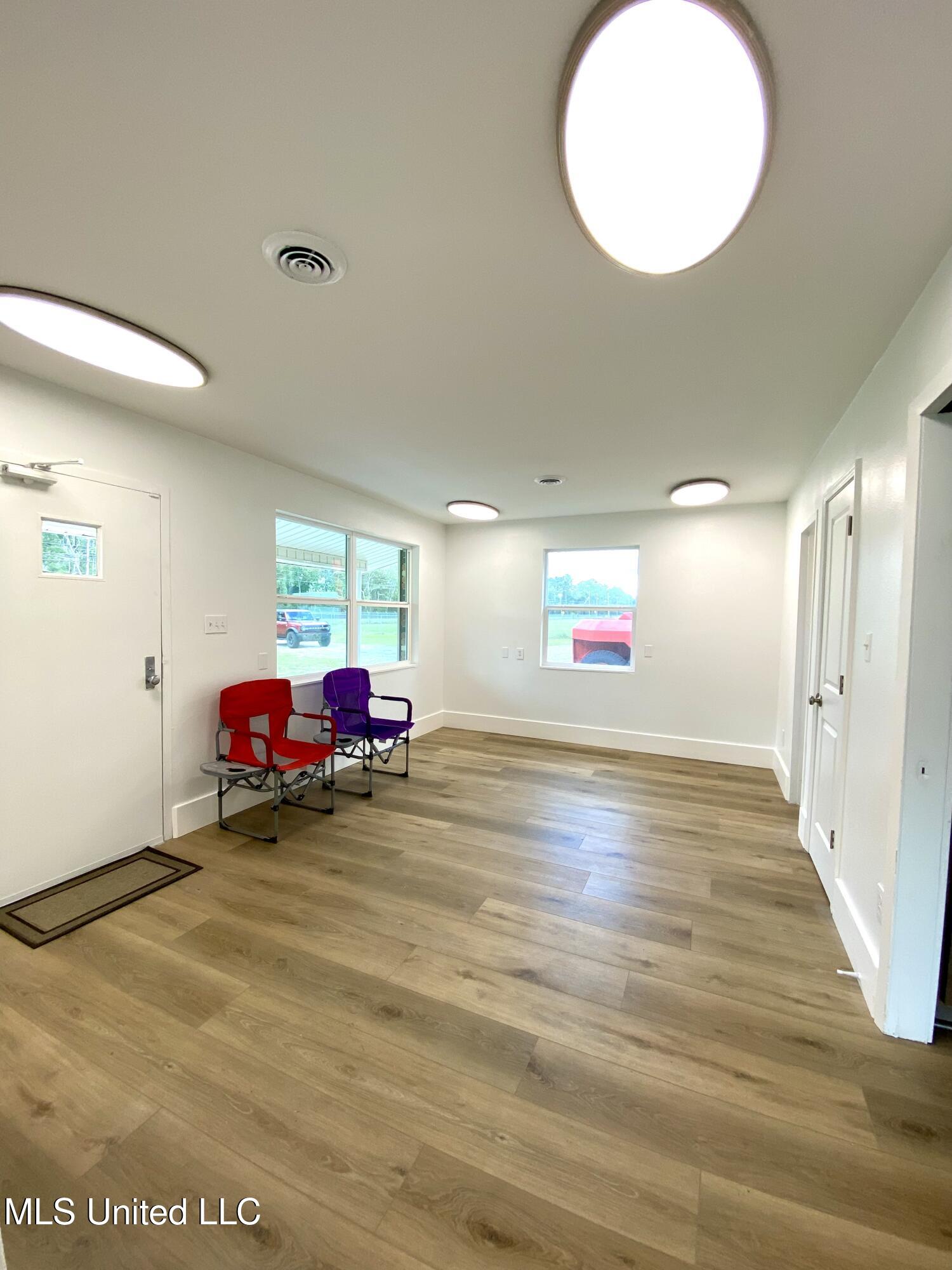 1307 S Hwy. 11 Property Photo 5