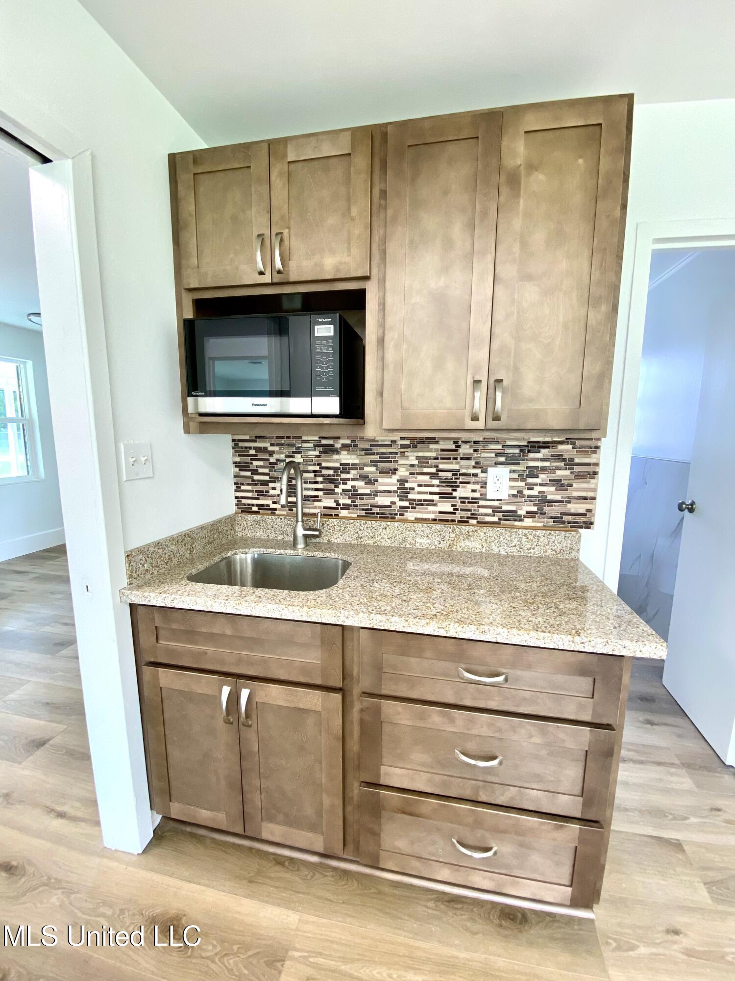 1307 S Hwy. 11 Property Photo 10