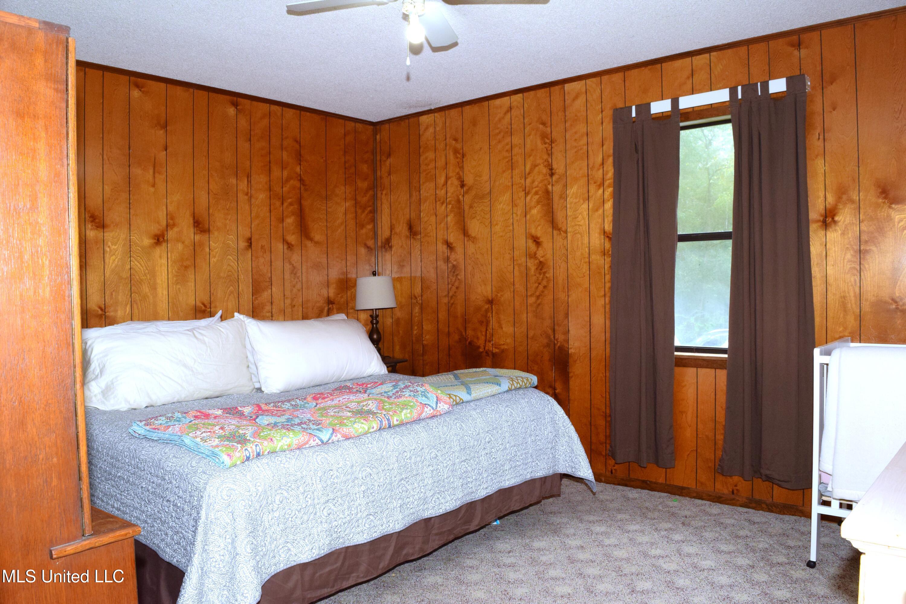 918 Neely Avera Road Property Photo 8