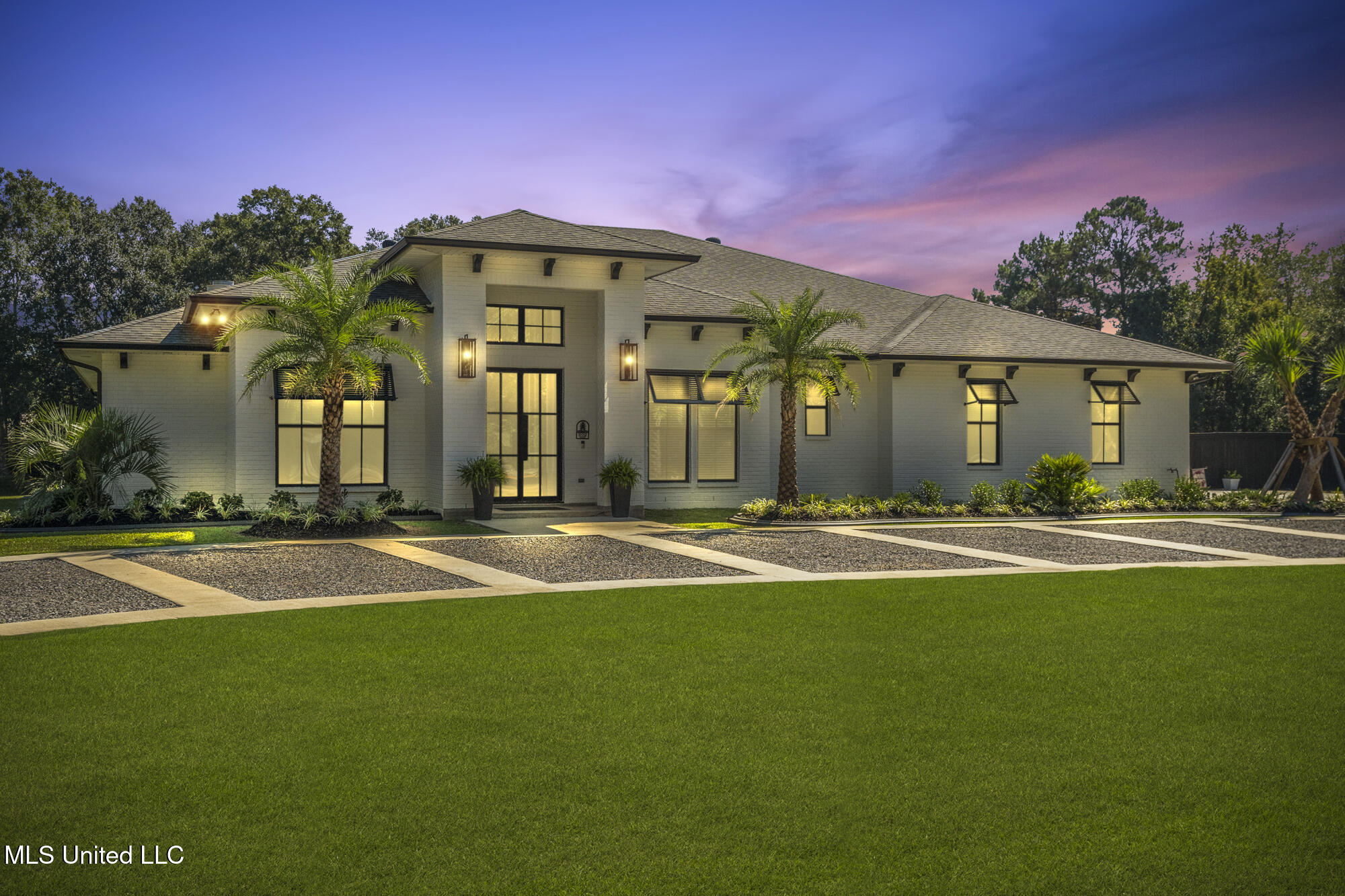 15 Legacy Drive Property Photo 11